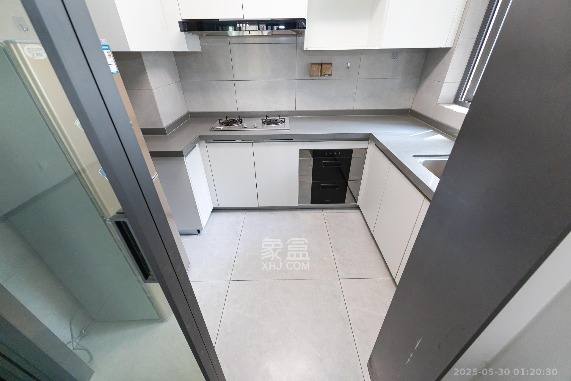 时代倾城.时代遇见  3室2厅2卫    92.8万 时代倾城.时代遇见  3室2厅2卫    92.8万厨房