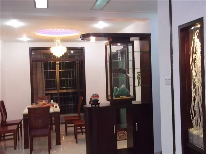 大汉巨龙家园 3室1厅1卫 48.00万 大汉巨龙家园 3室1厅1卫 48.00万客厅