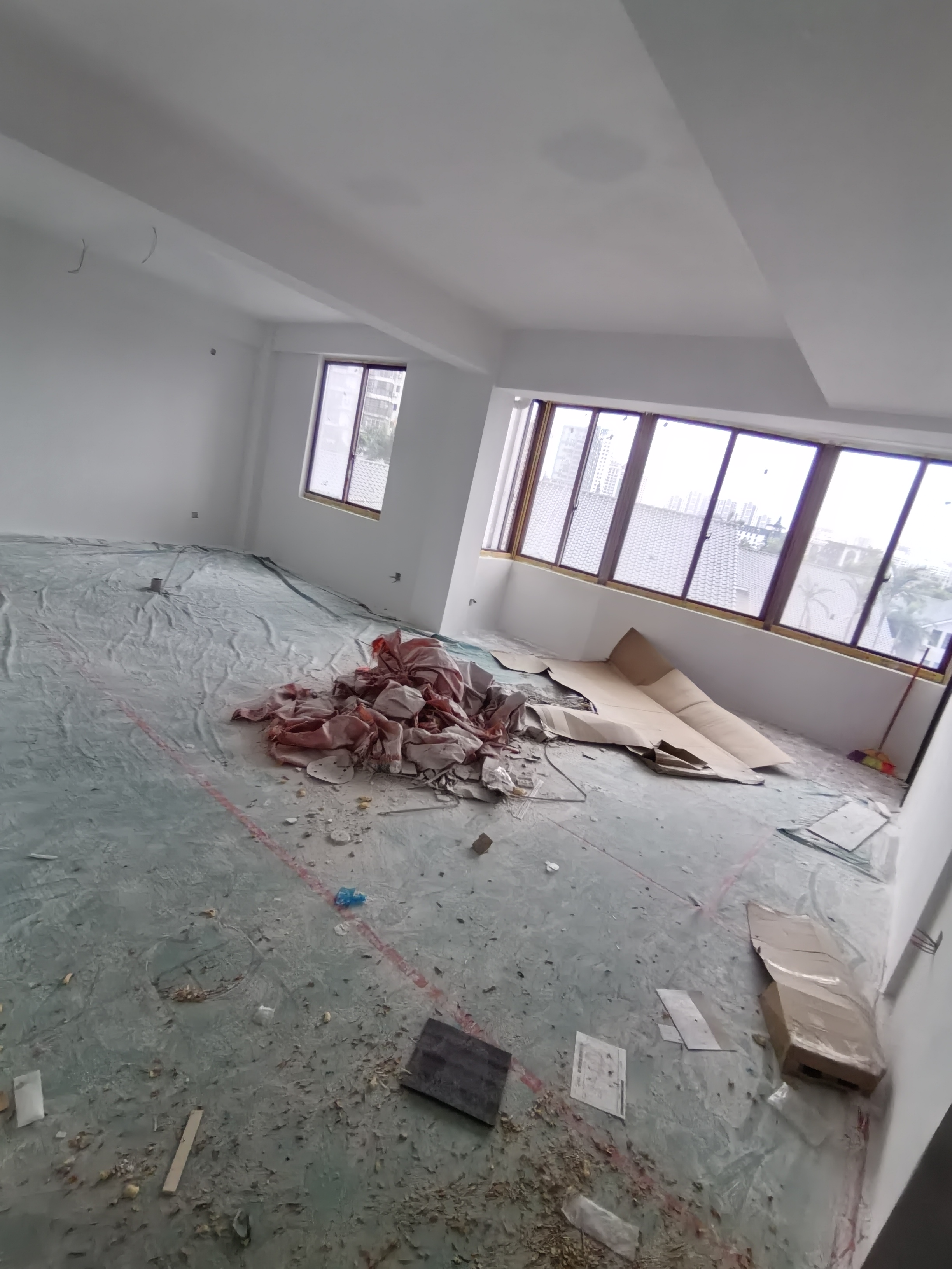 八和园小区 8室3厅2卫 12000.0元/月 八和园小区 8室3厅2卫 12000.0元/月室内图