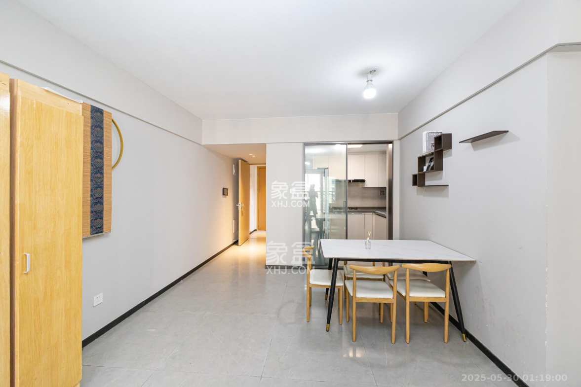 时代倾城.时代遇见  4室2厅2卫    104.5万 时代倾城.时代遇见  4室2厅2卫    104.5万客厅