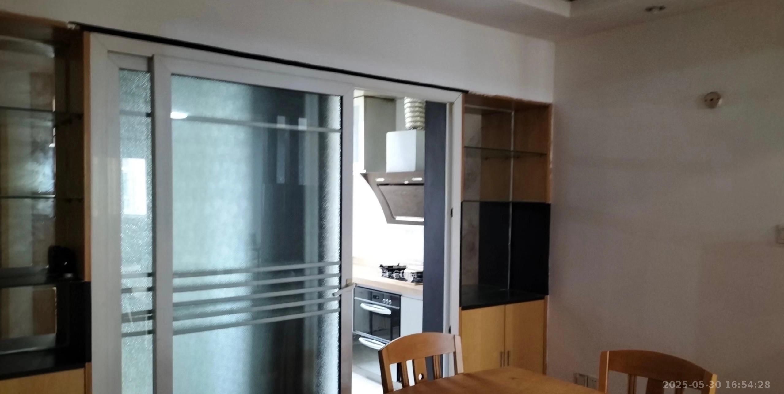 德润园 4室2厅1卫 2000.0元/月 德润园 4室2厅1卫 2000.0元/月室内图