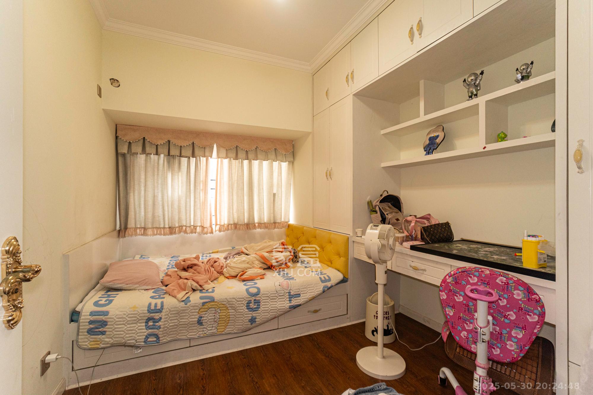 幸福里润城(幸福里二期) 3室2厅2卫 86.8万 幸福里润城(幸福里二期) 3室2厅2卫 86.8万卧室