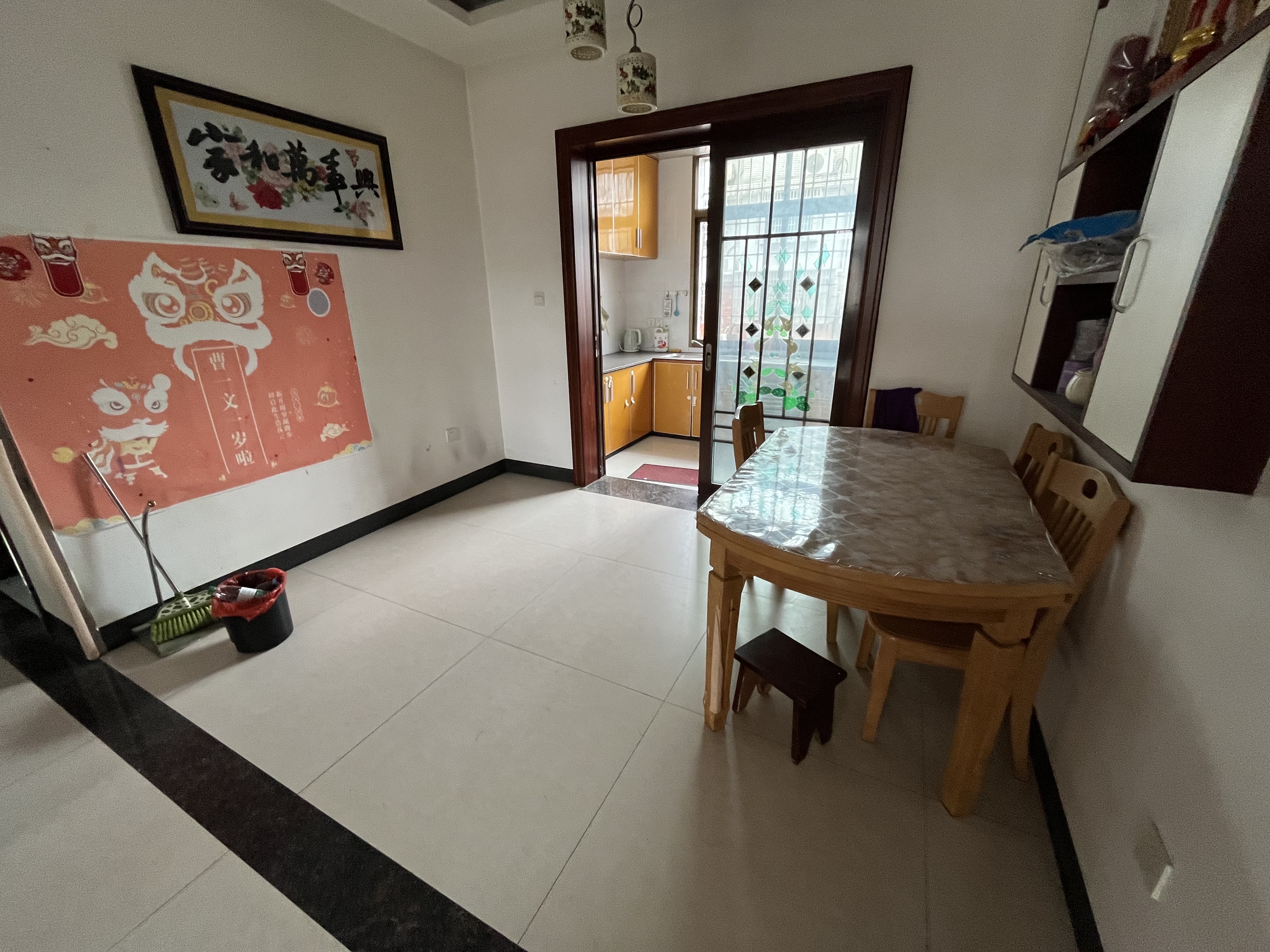 长乐花园 4室2厅2卫 60.0万 长乐花园 4室2厅2卫 60.0万客厅