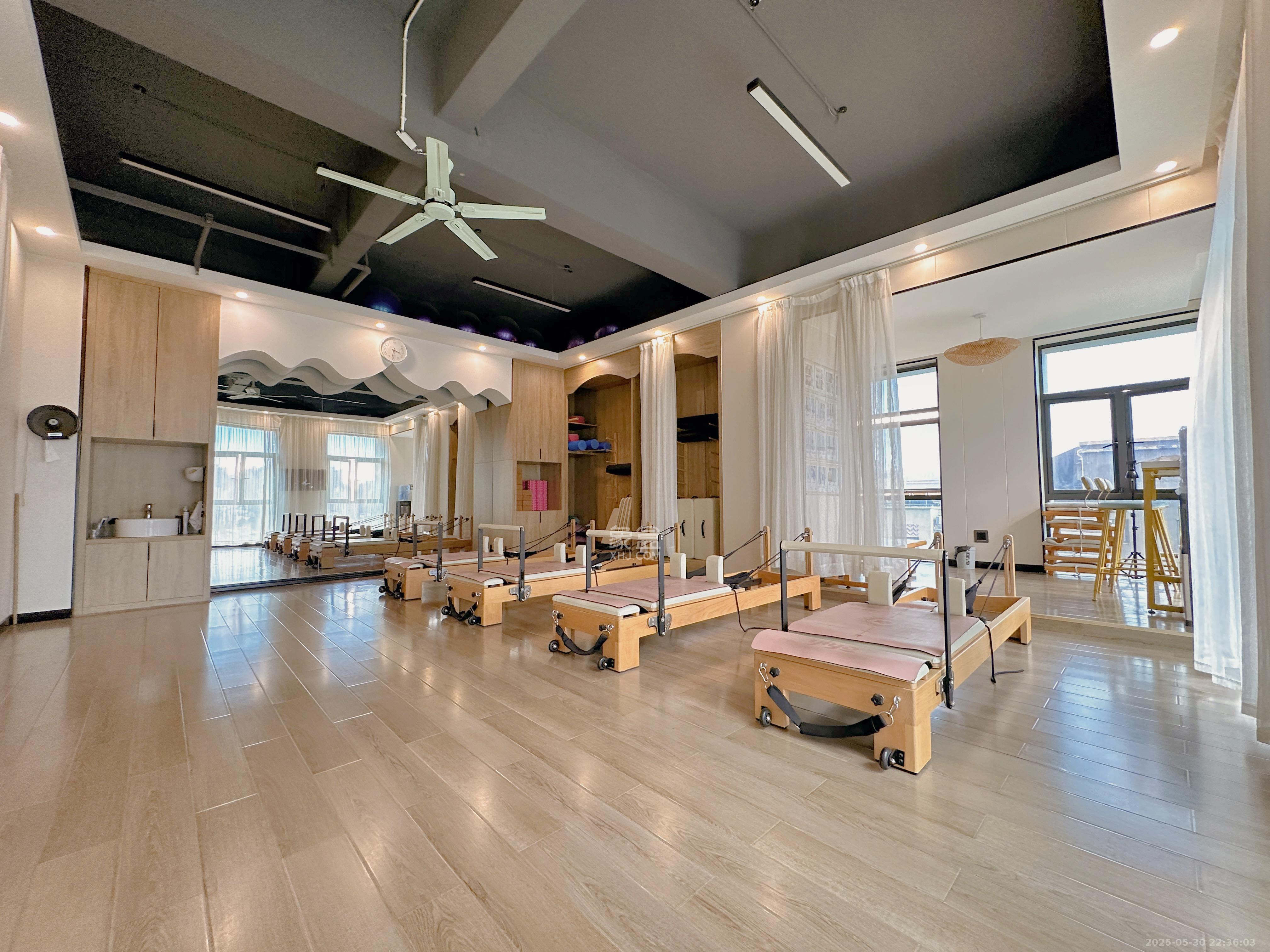 深业睿城   117.0㎡      4200.0元/月室内图