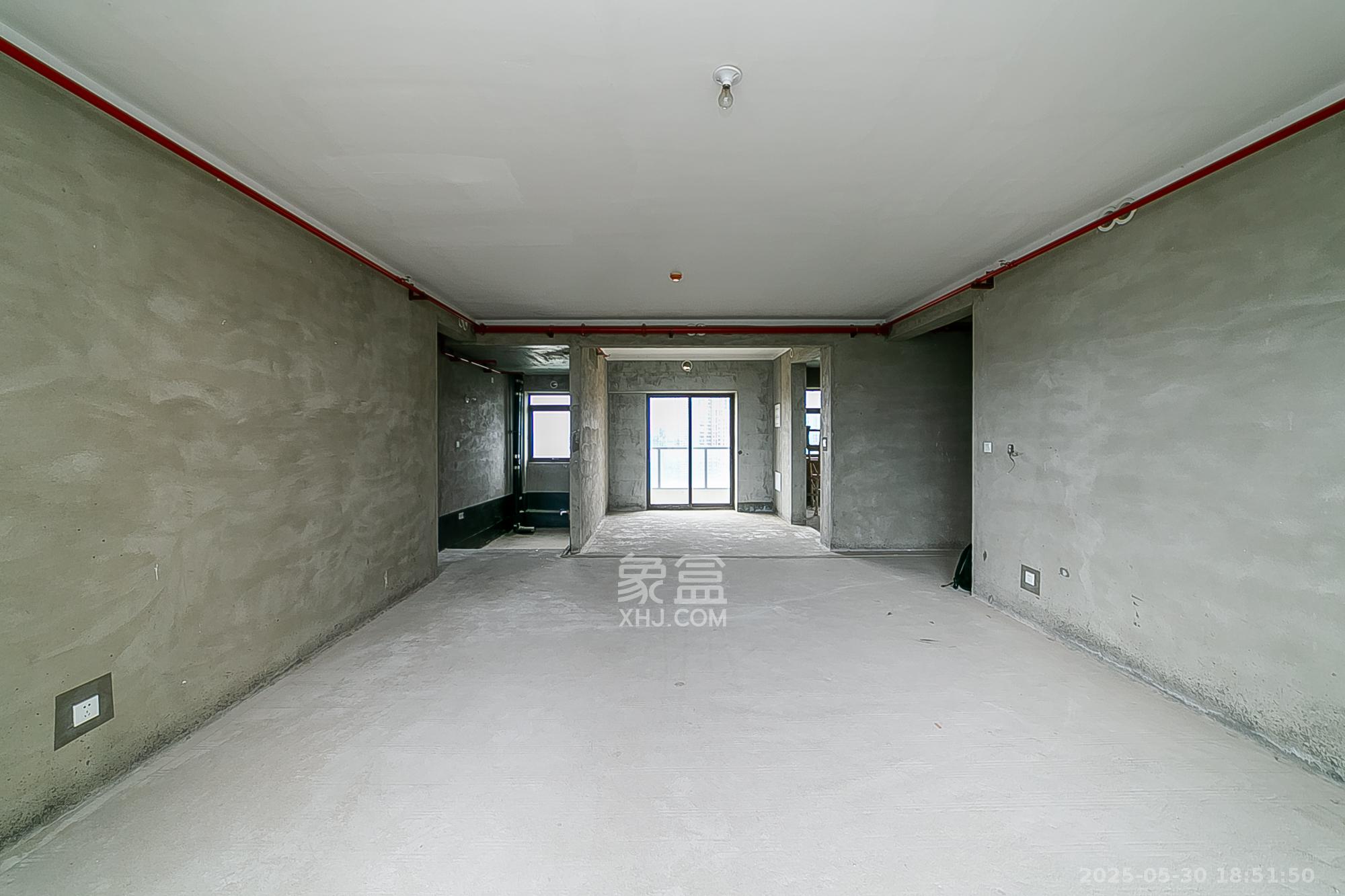 中建江山壹号  5室2厅3卫   398.00万客厅