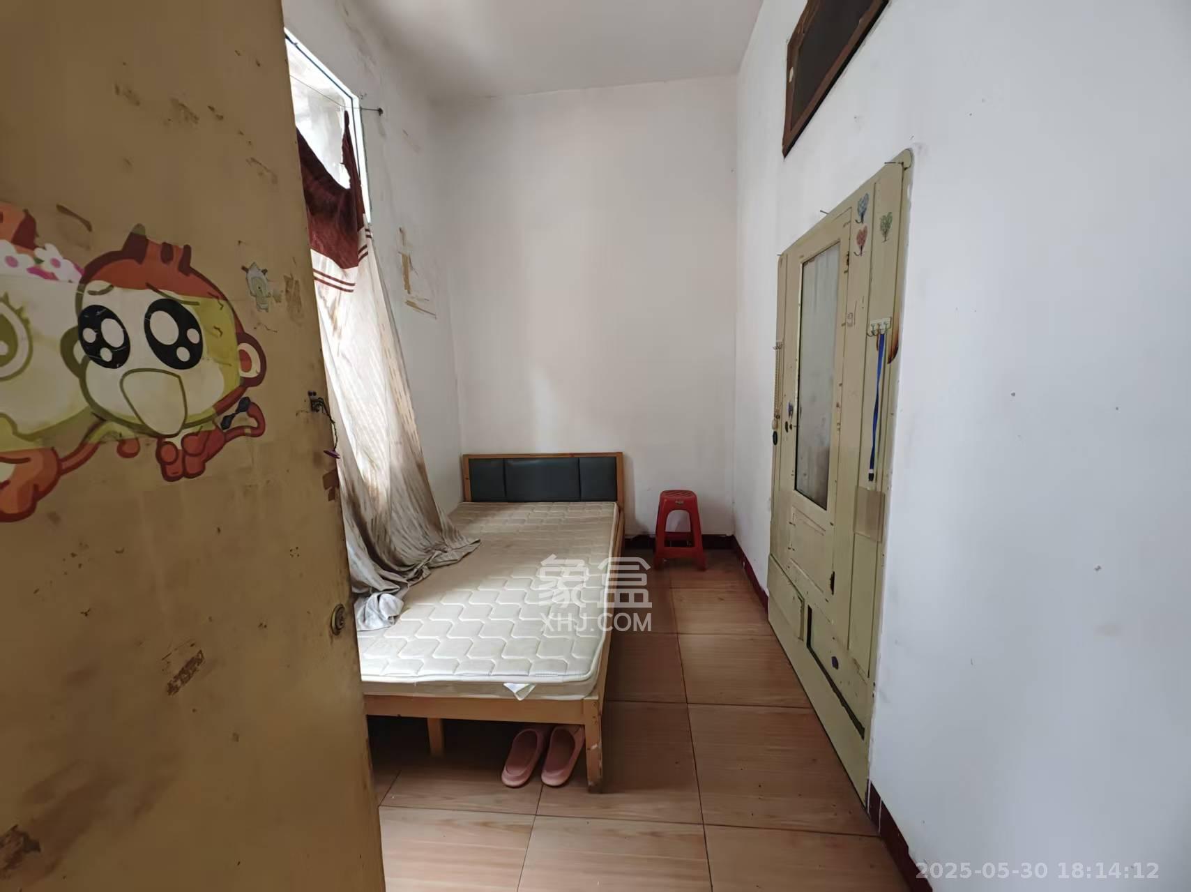 市化工局宿舍 2室1厅1卫 980.0元/月 市化工局宿舍 2室1厅1卫 980.0元/月室内图