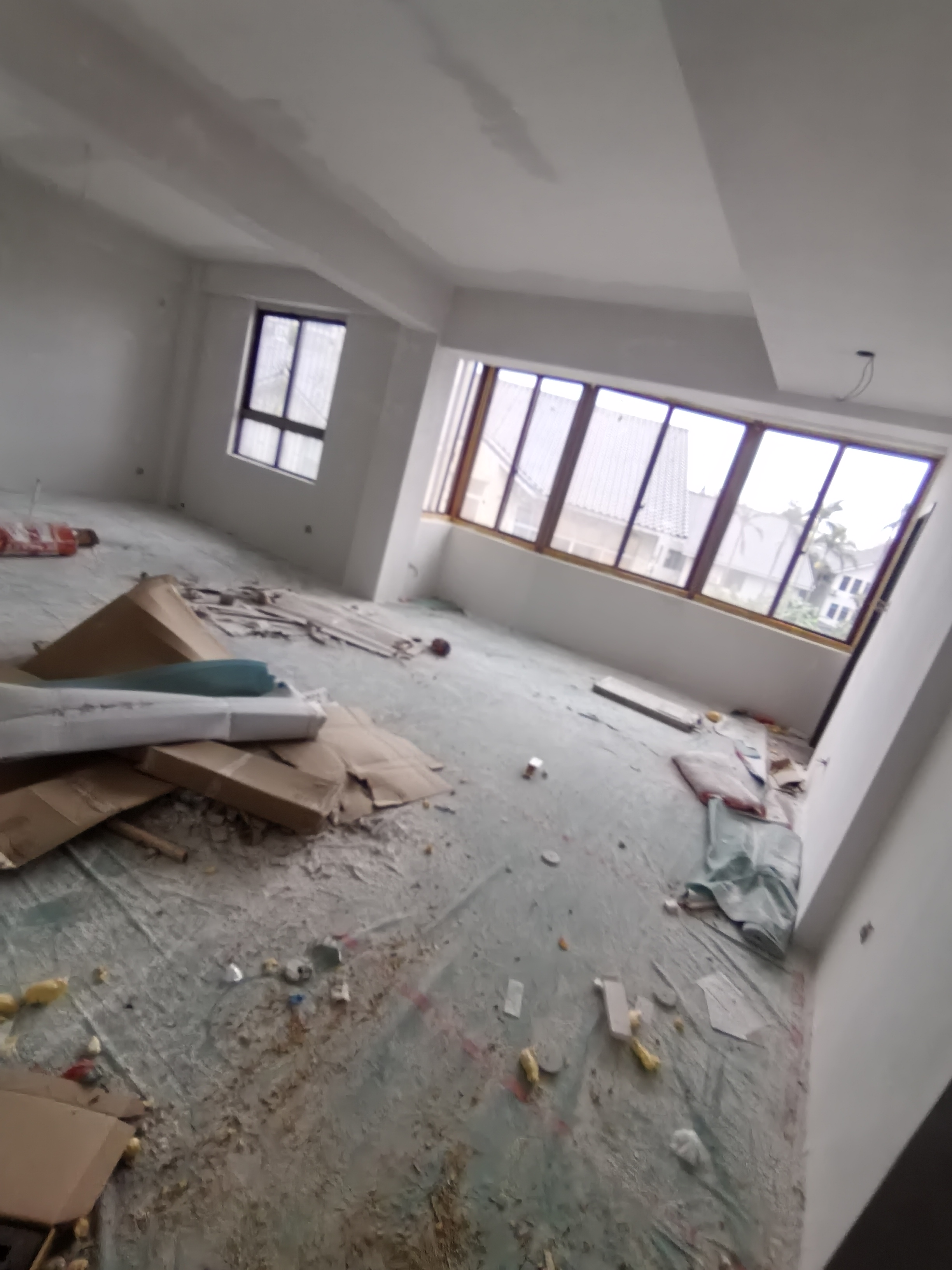 八和园小区 8室3厅2卫 12000.0元/月 八和园小区 8室3厅2卫 12000.0元/月室内图