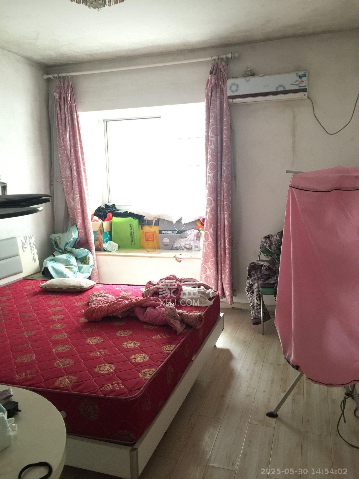 嘉盛华庭(一期、二期、三期) 2室2厅1卫 2700.0元/月 嘉盛华庭(一期、二期、三期) 2室2厅1卫 2700.0元/月室内图