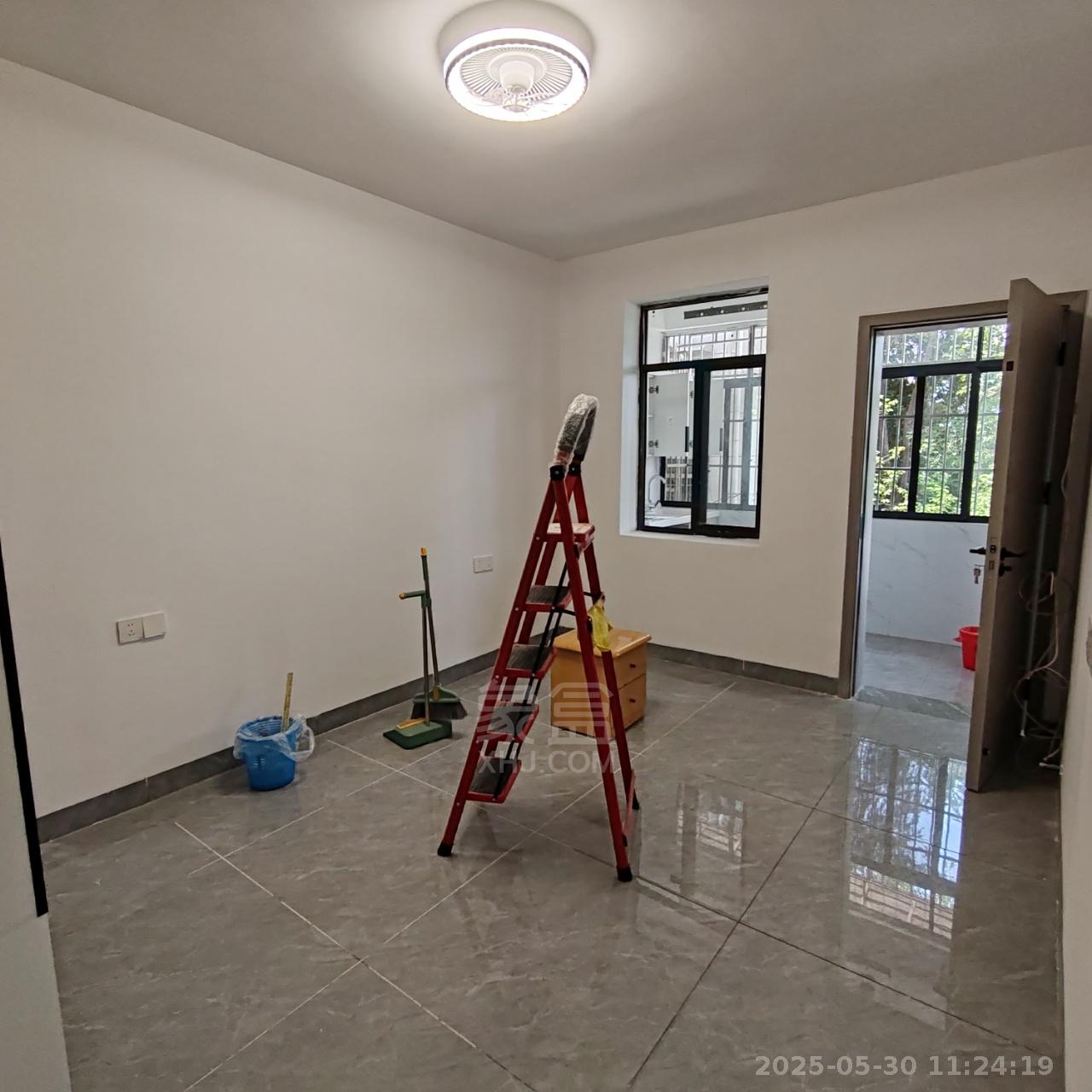 桥梁厂一区万泥塘一村 1室1厅1卫 650.0元/月 桥梁厂一区万泥塘一村 1室1厅1卫 650.0元/月室内图