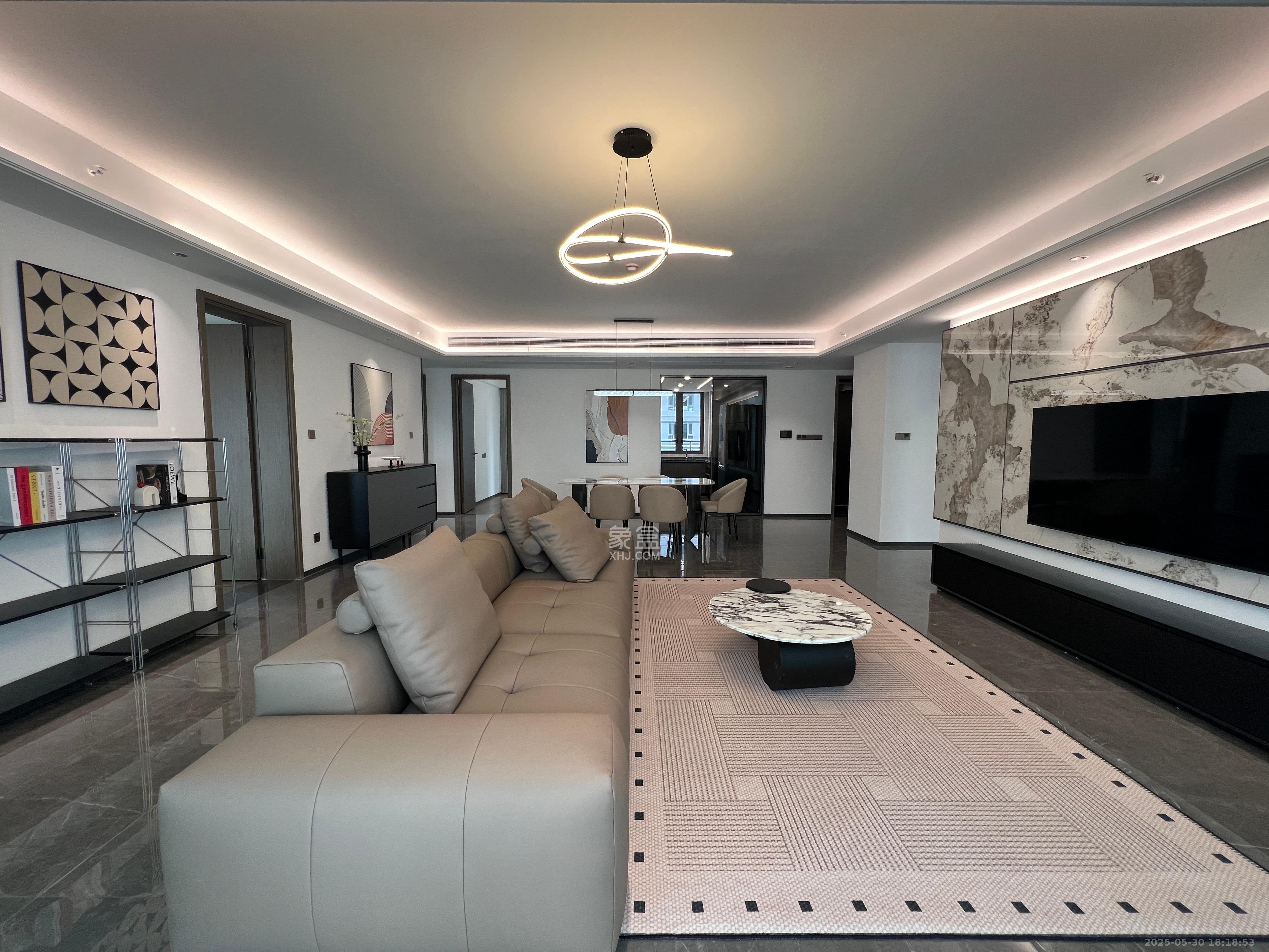 绿城招商桂语雲峯 4室2厅2卫 8000.0元/月 绿城招商桂语雲峯 4室2厅2卫 8000.0元/月室内图