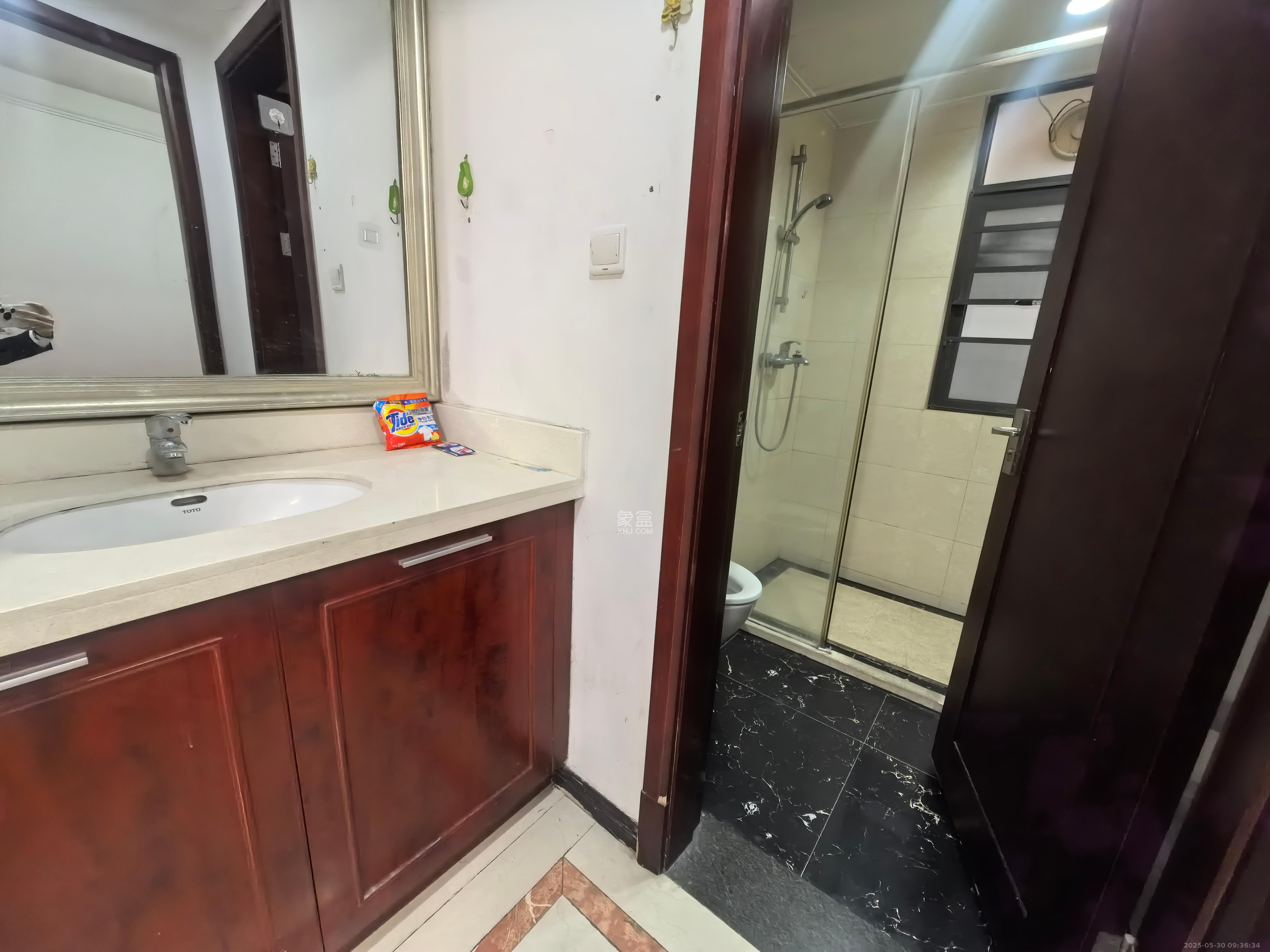 中海国际二期 3室2厅1卫 1800.0元/月 中海国际二期 3室2厅1卫 1800.0元/月室内图