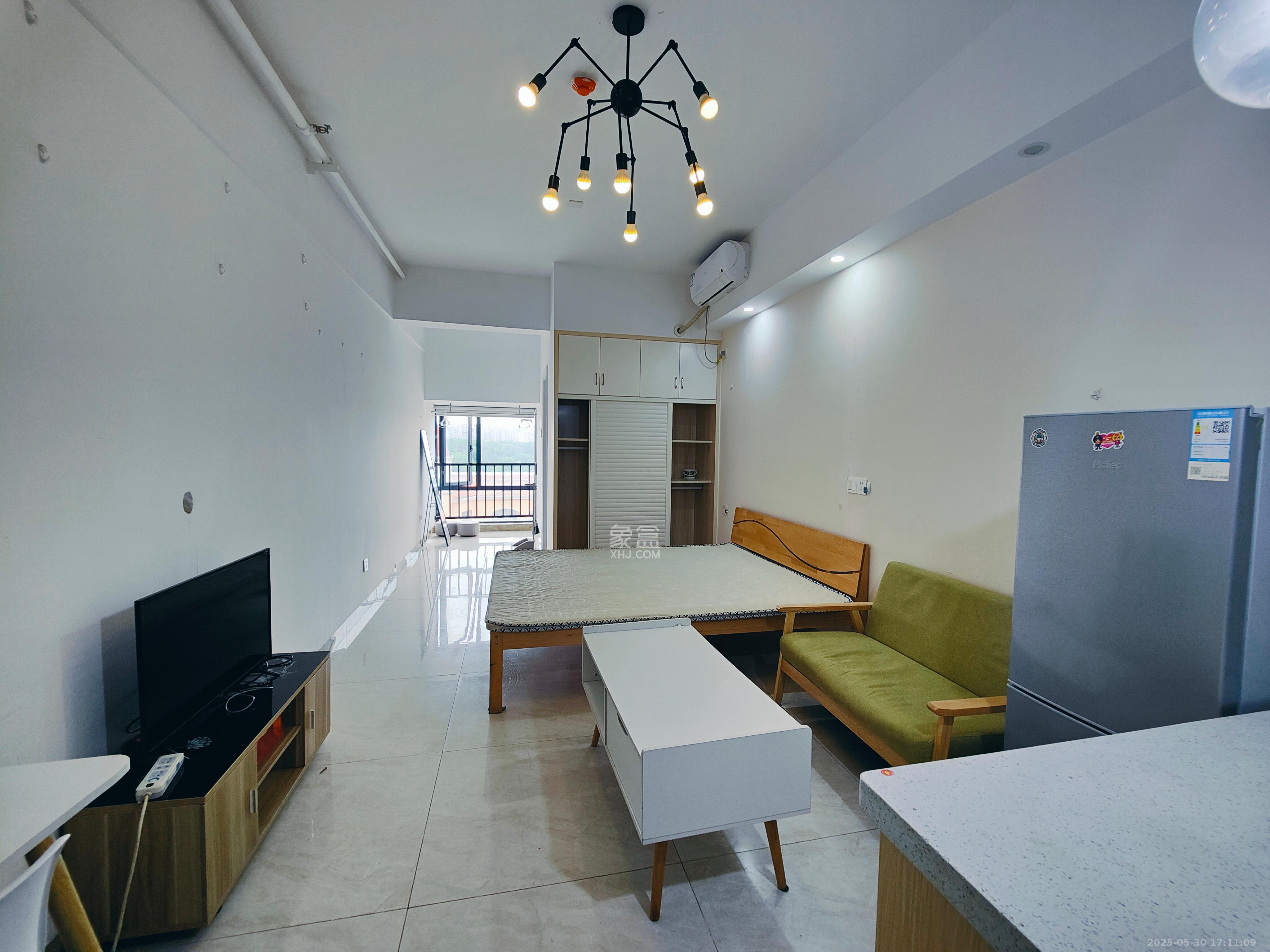 中建芙蓉嘉苑 1室1厅1卫 1250.0元/月 中建芙蓉嘉苑 1室1厅1卫 1250.0元/月室内图