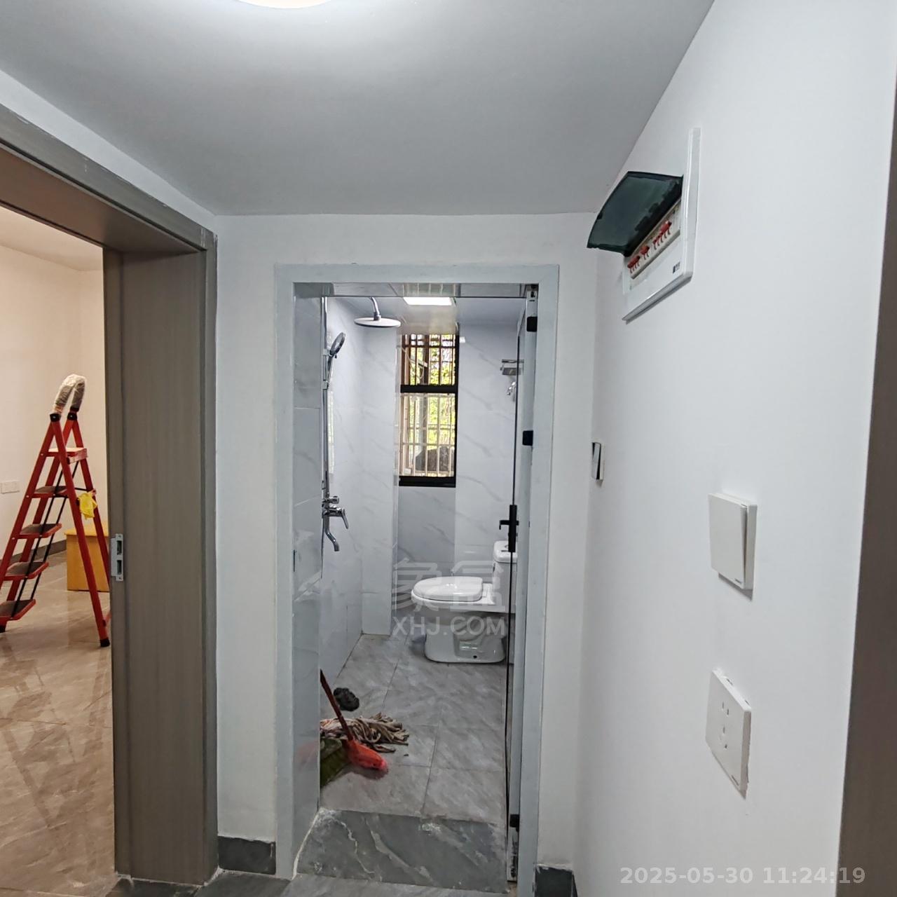 桥梁厂一区万泥塘一村 1室1厅1卫 650.0元/月 桥梁厂一区万泥塘一村 1室1厅1卫 650.0元/月室内图