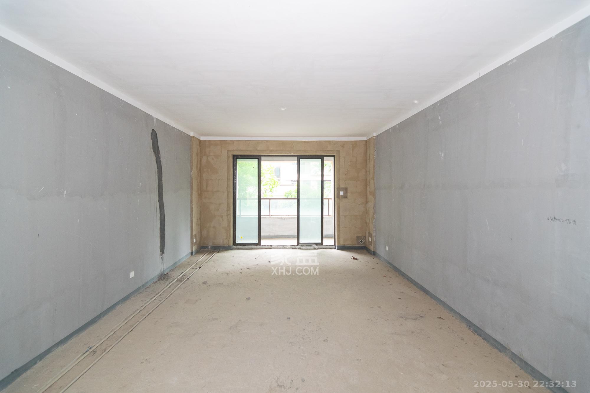 华润桃源里  4室2厅2卫    135.0万 华润桃源里  4室2厅2卫    135.0万