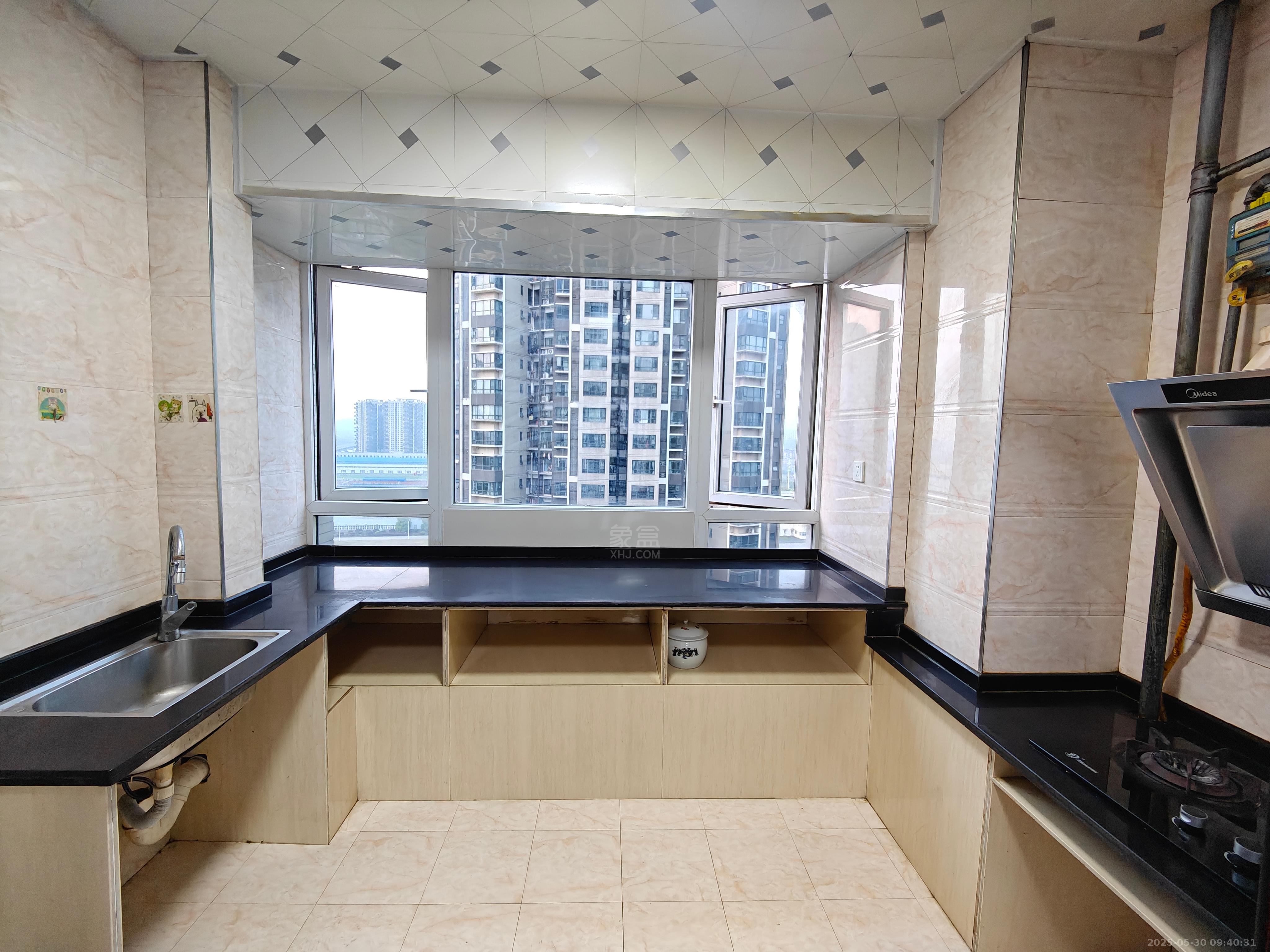 美的城二期 2室2厅1卫 1600.0元/月 美的城二期 2室2厅1卫 1600.0元/月室内图