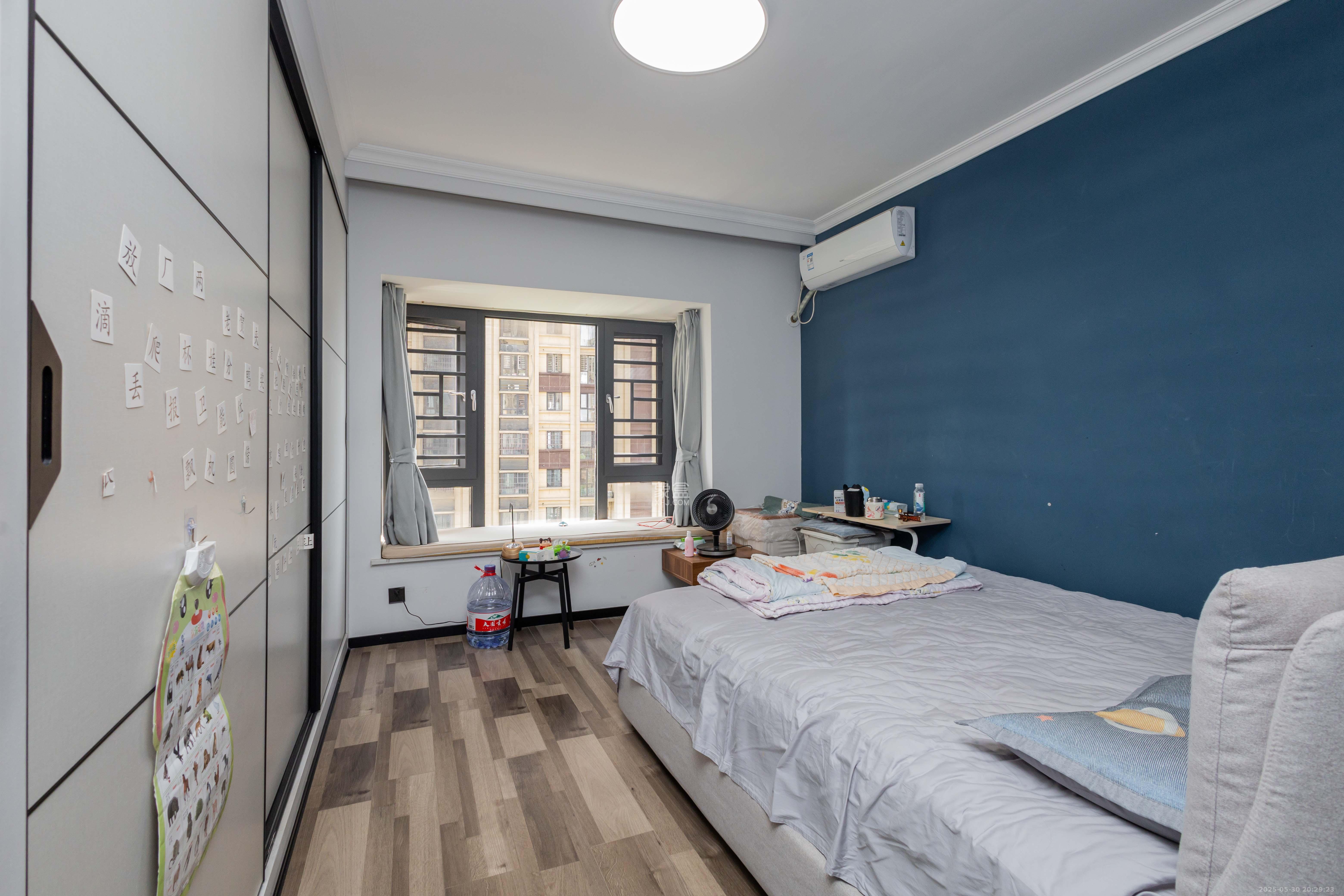 东方美地 4室2厅2卫 121.8万 东方美地 4室2厅2卫 121.8万卧室