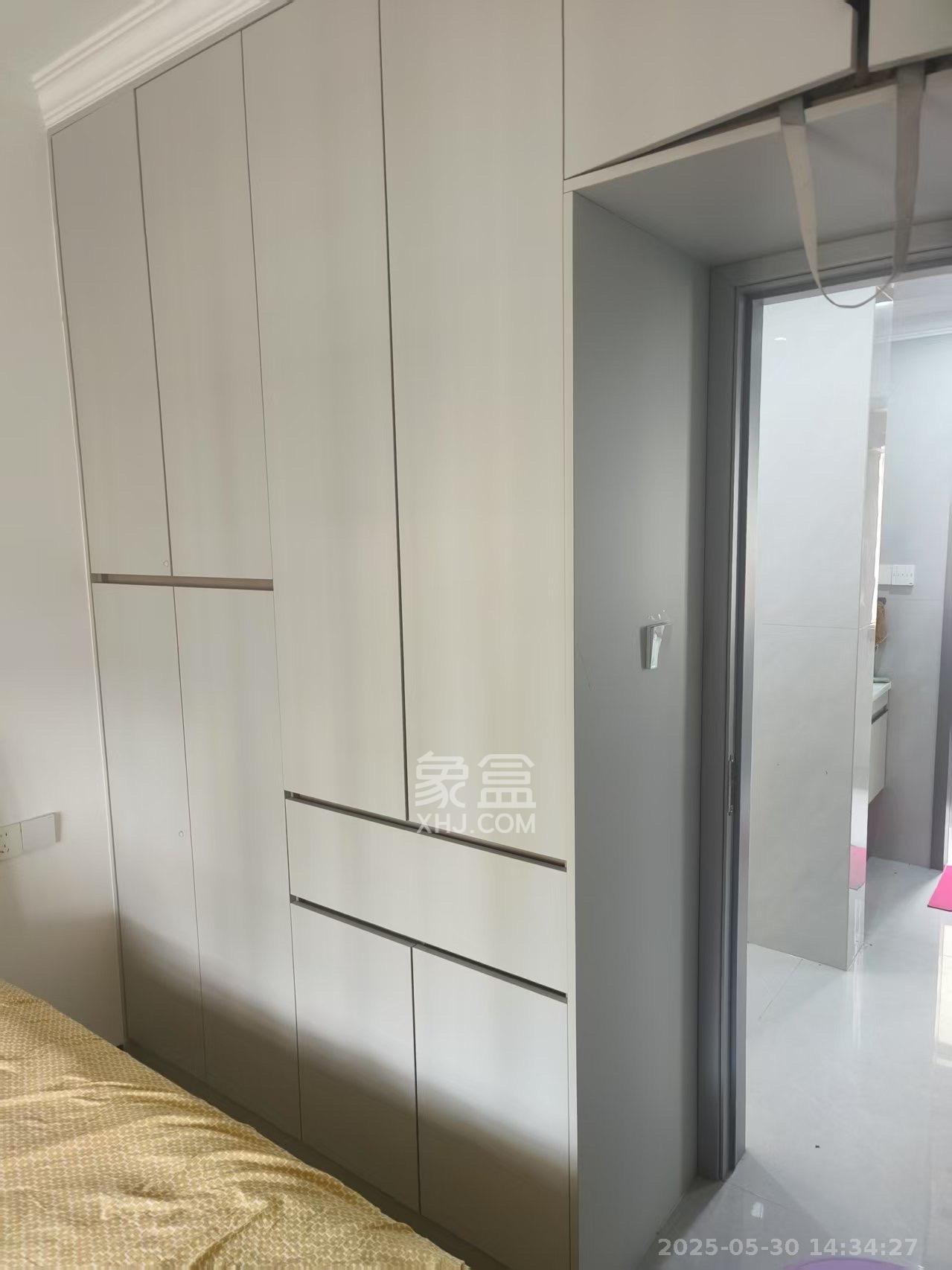 桥头家园三期  3室2厅2卫   2400.00元/月室内图