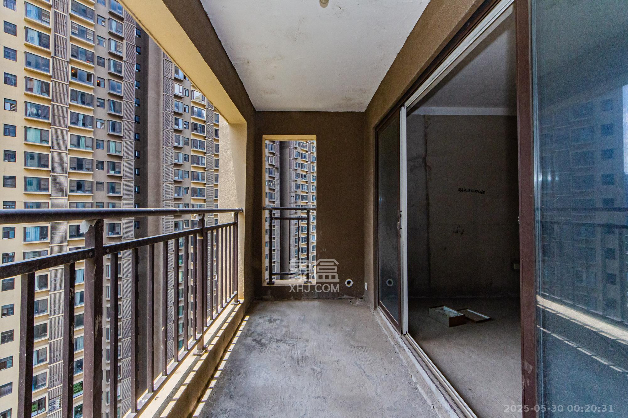 北辰三角洲C2区  3室2厅1卫    148.0万 北辰三角洲C2区  3室2厅1卫    148.0万阳台