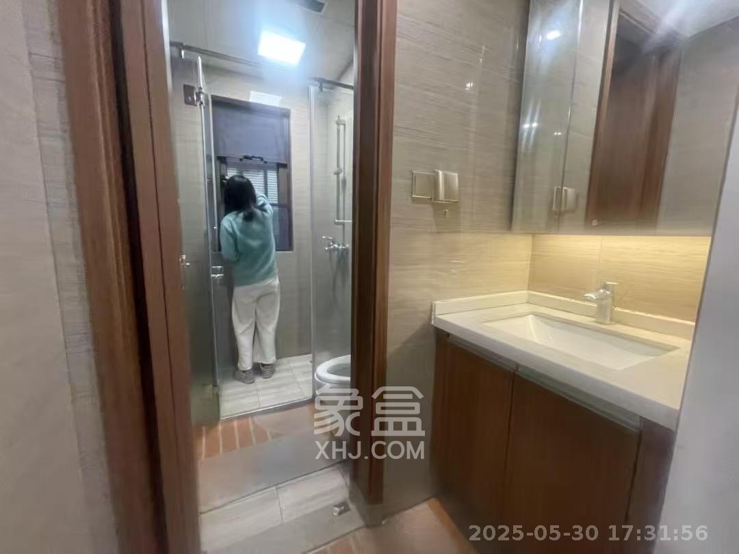 阳光城尚东湾蓝莓苑  4室1厅1卫   2400.00元/月室内图
