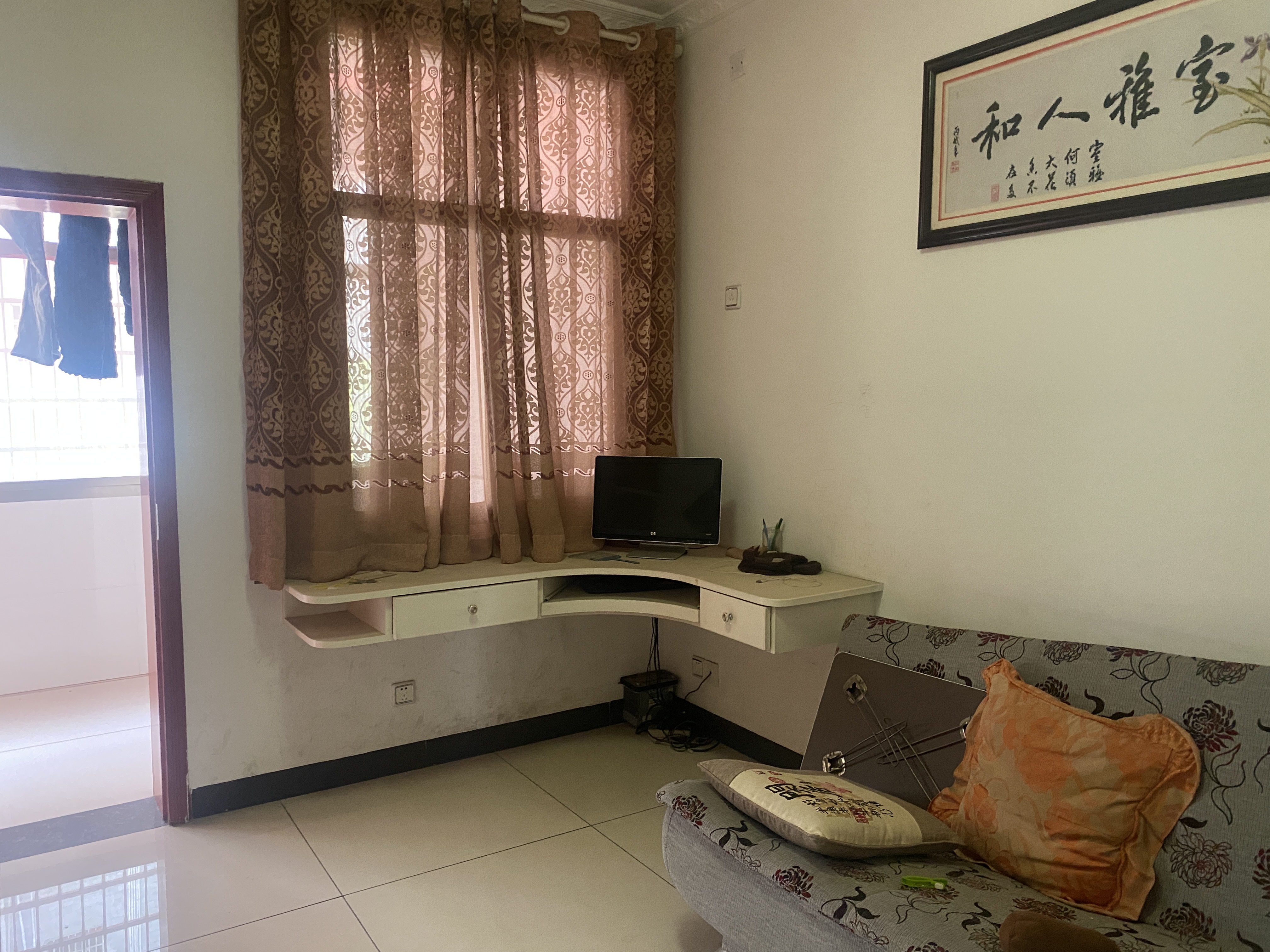 国税局家属院  1室0厅0卫    1600.0元/月 国税局家属院  1室0厅0卫    1600.0元/月室内图