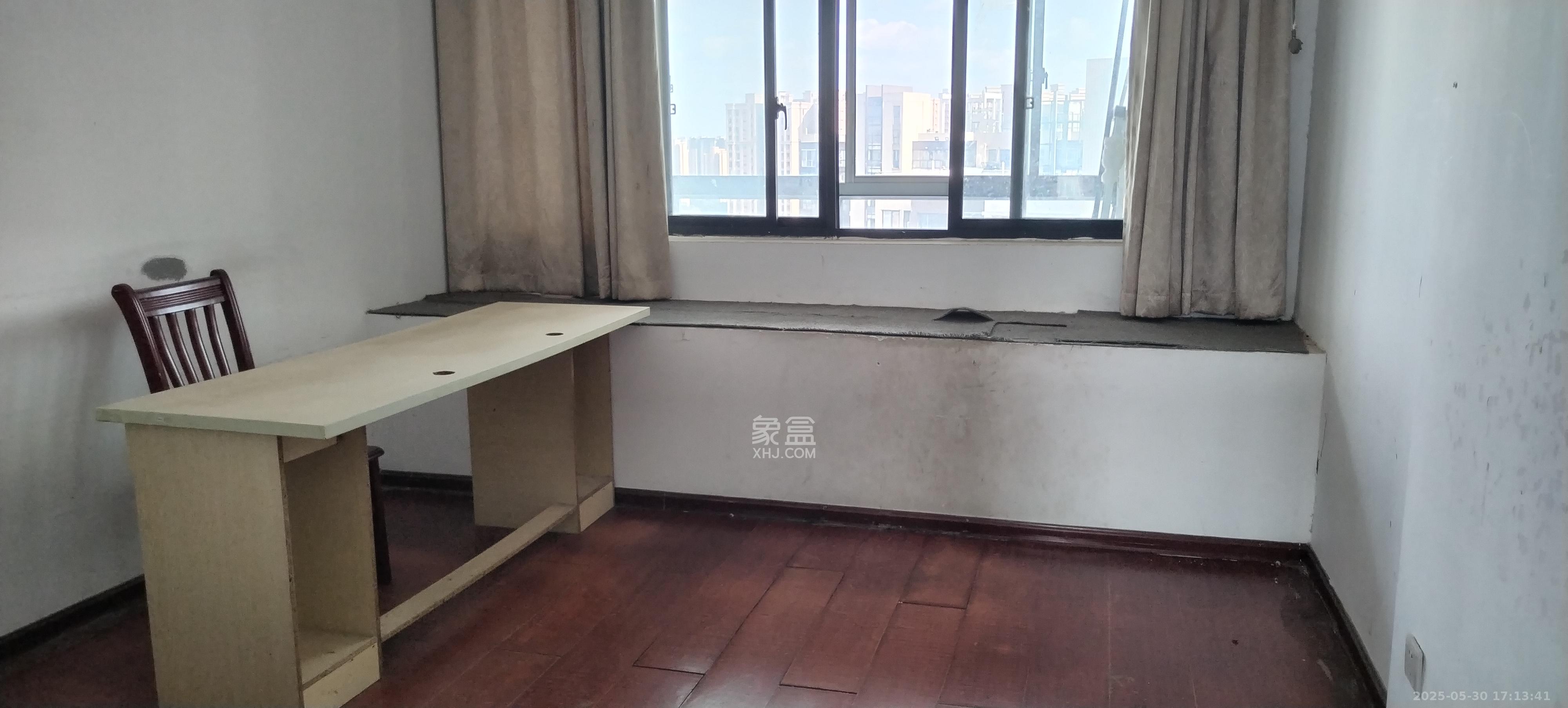 融科东南海  4室2厅1卫   2200.00元/月室内图