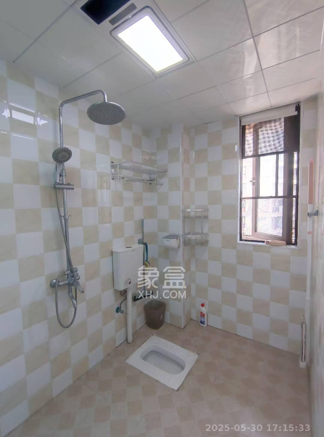 保利西海岸B区  3室2厅1卫   3400.00元/月