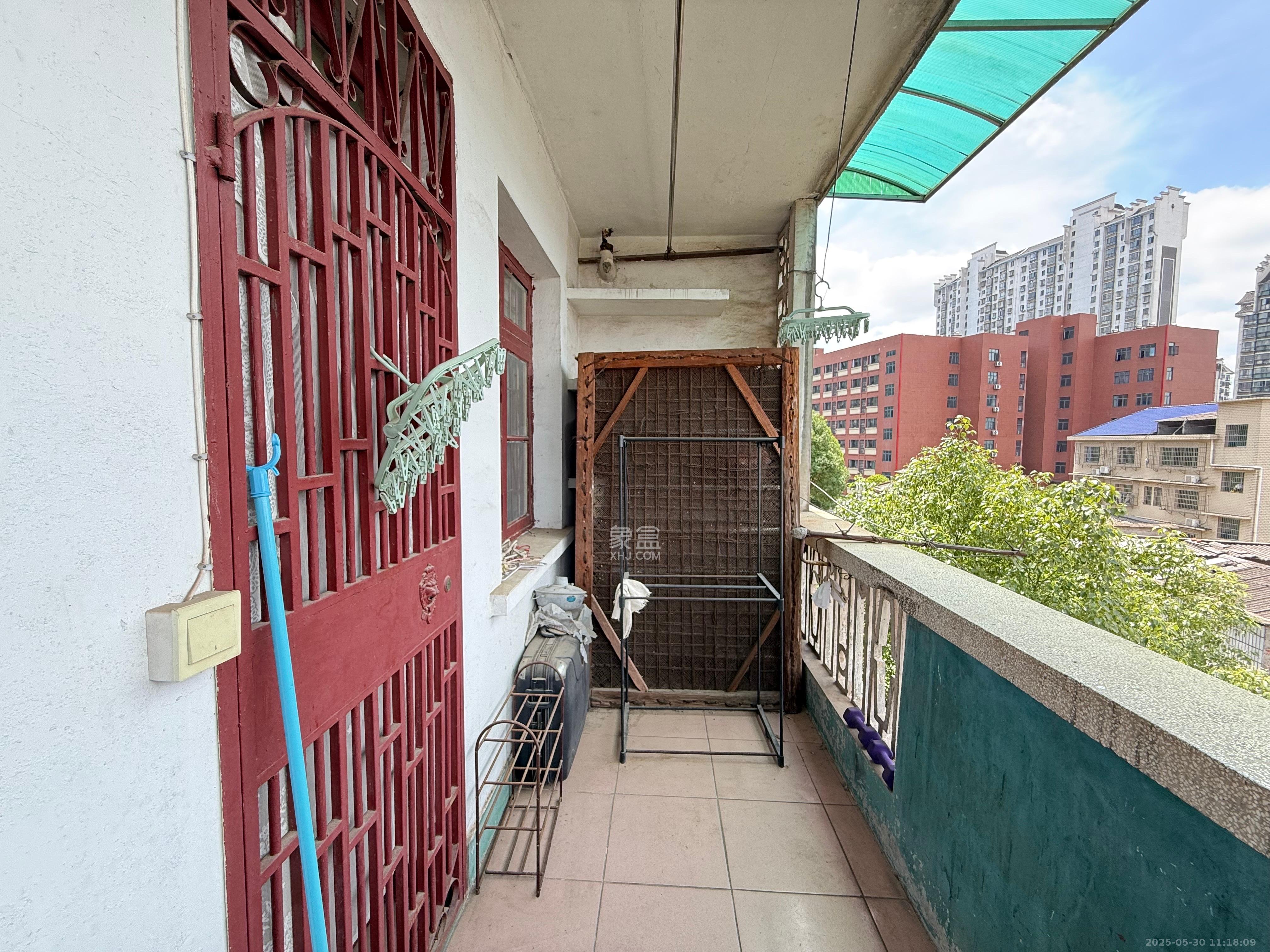 净园小区 3室2厅1卫 1800.0元/月 净园小区 3室2厅1卫 1800.0元/月室内图