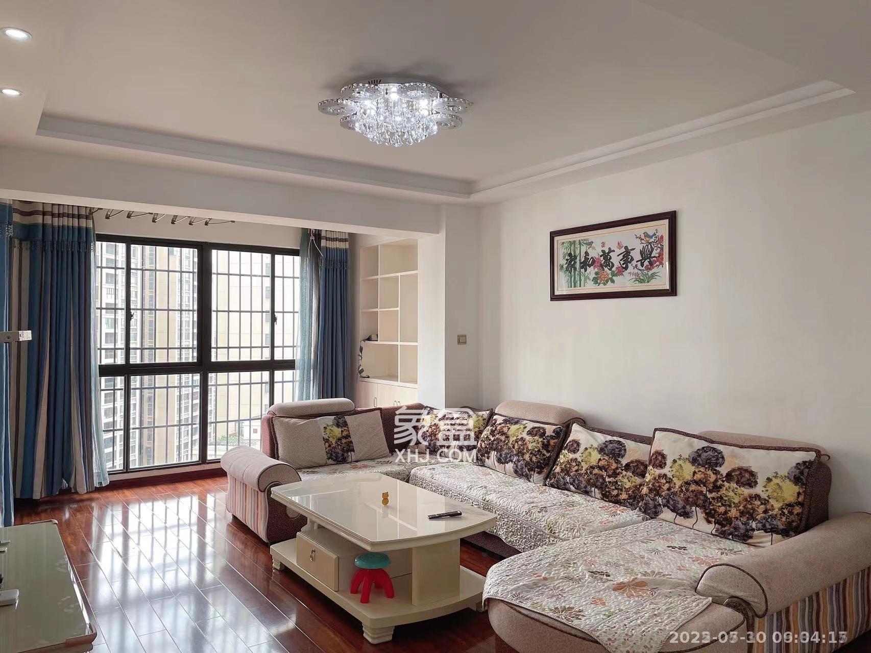 骏景豪庭  1室2厅1卫    58.0万 骏景豪庭  1室2厅1卫    58.0万客厅