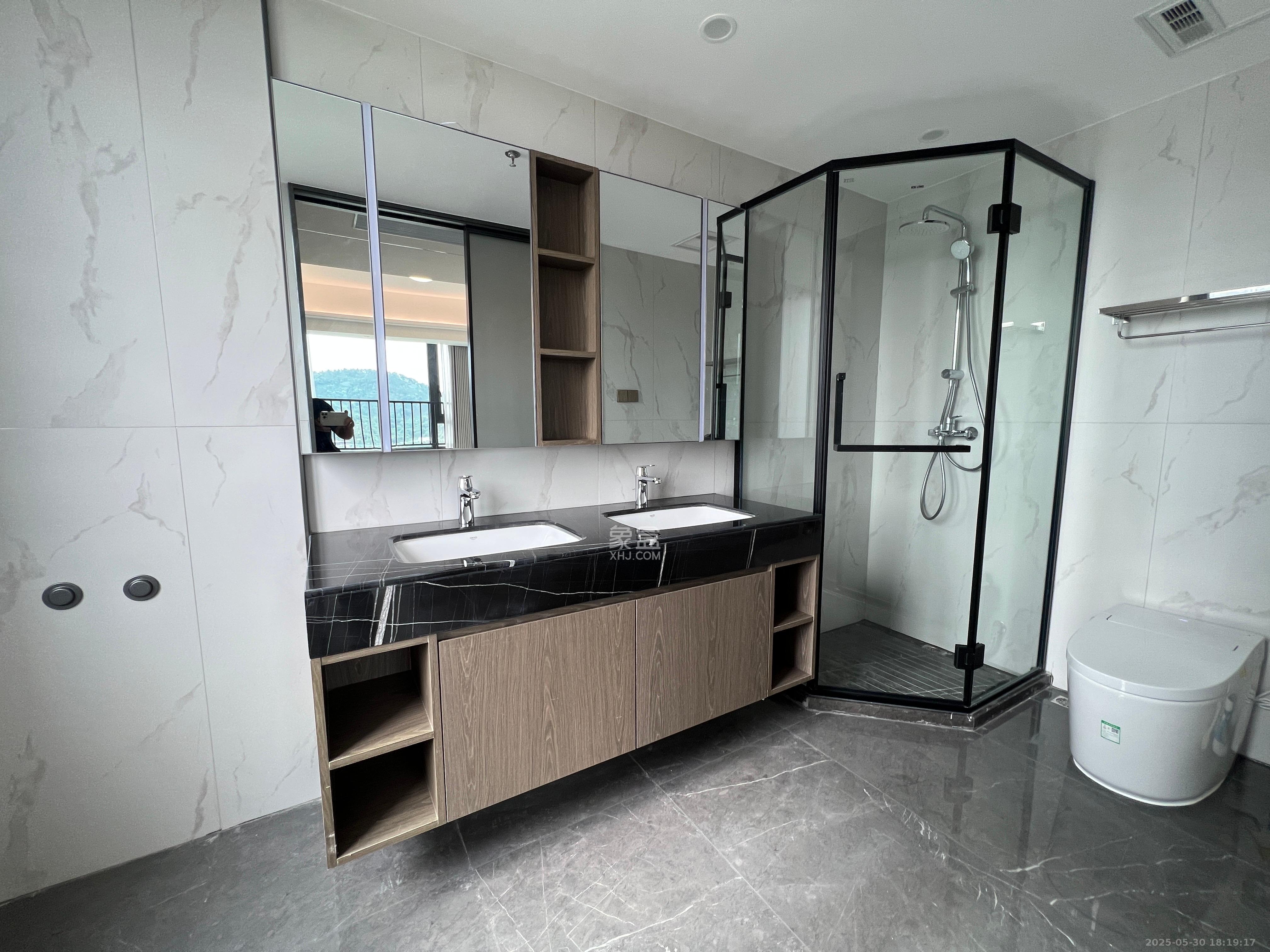 绿城招商桂语雲峯 4室2厅2卫 8000.0元/月 绿城招商桂语雲峯 4室2厅2卫 8000.0元/月室内图