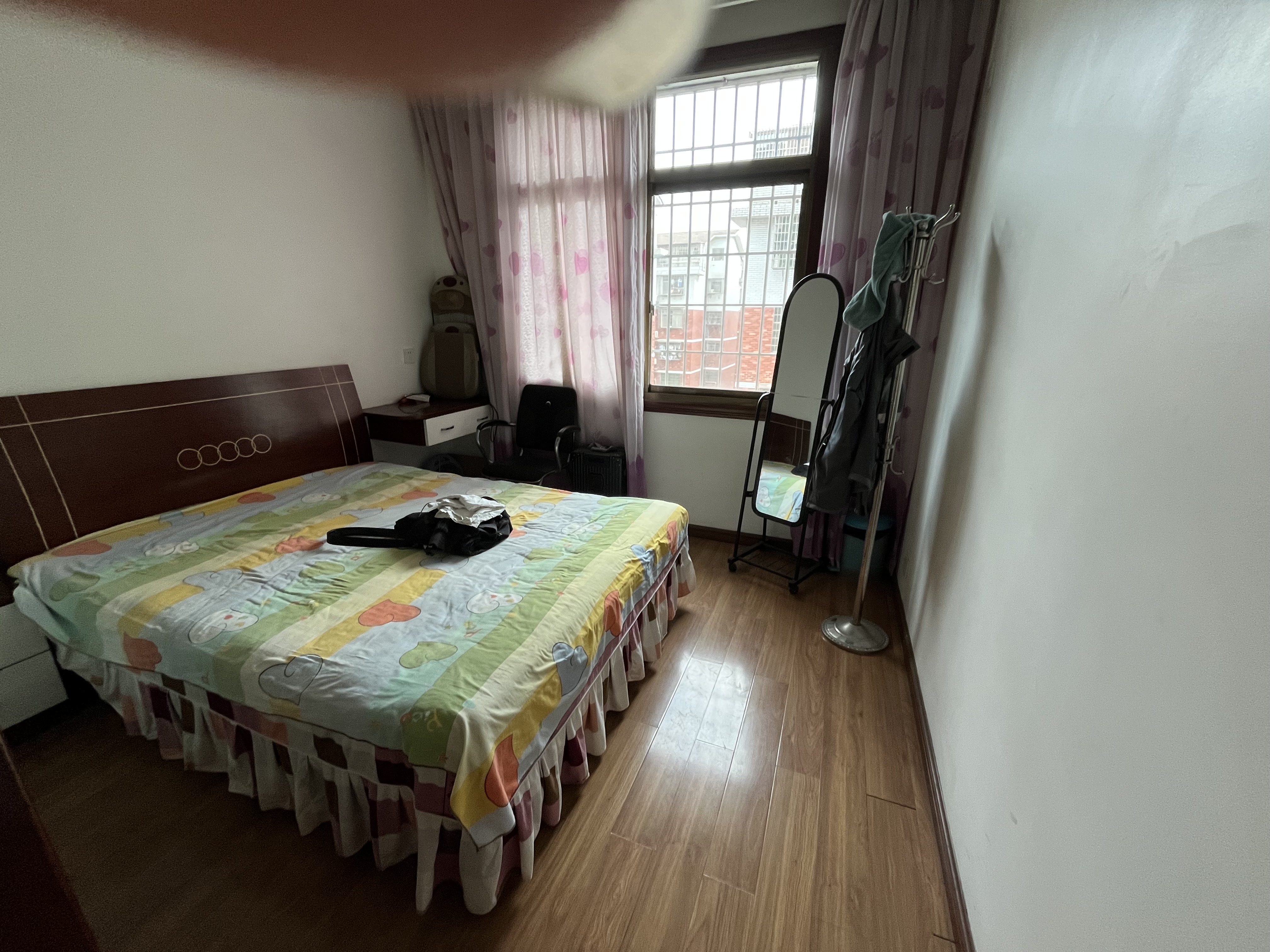 长乐花园 4室2厅2卫 60.0万 长乐花园 4室2厅2卫 60.0万客厅