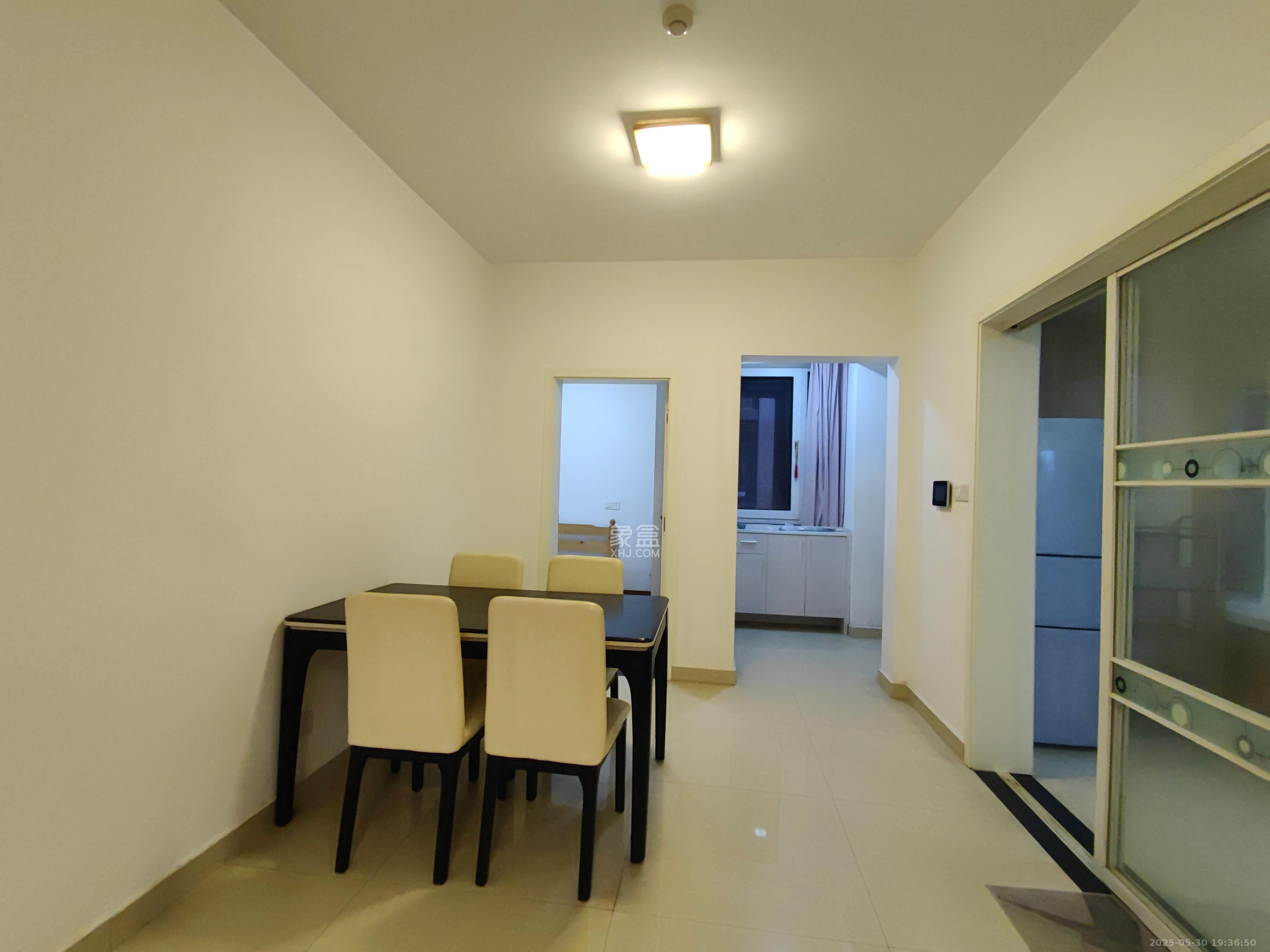 中建梅溪湖中心  3室2厅1卫   2900.00元/月室内图
