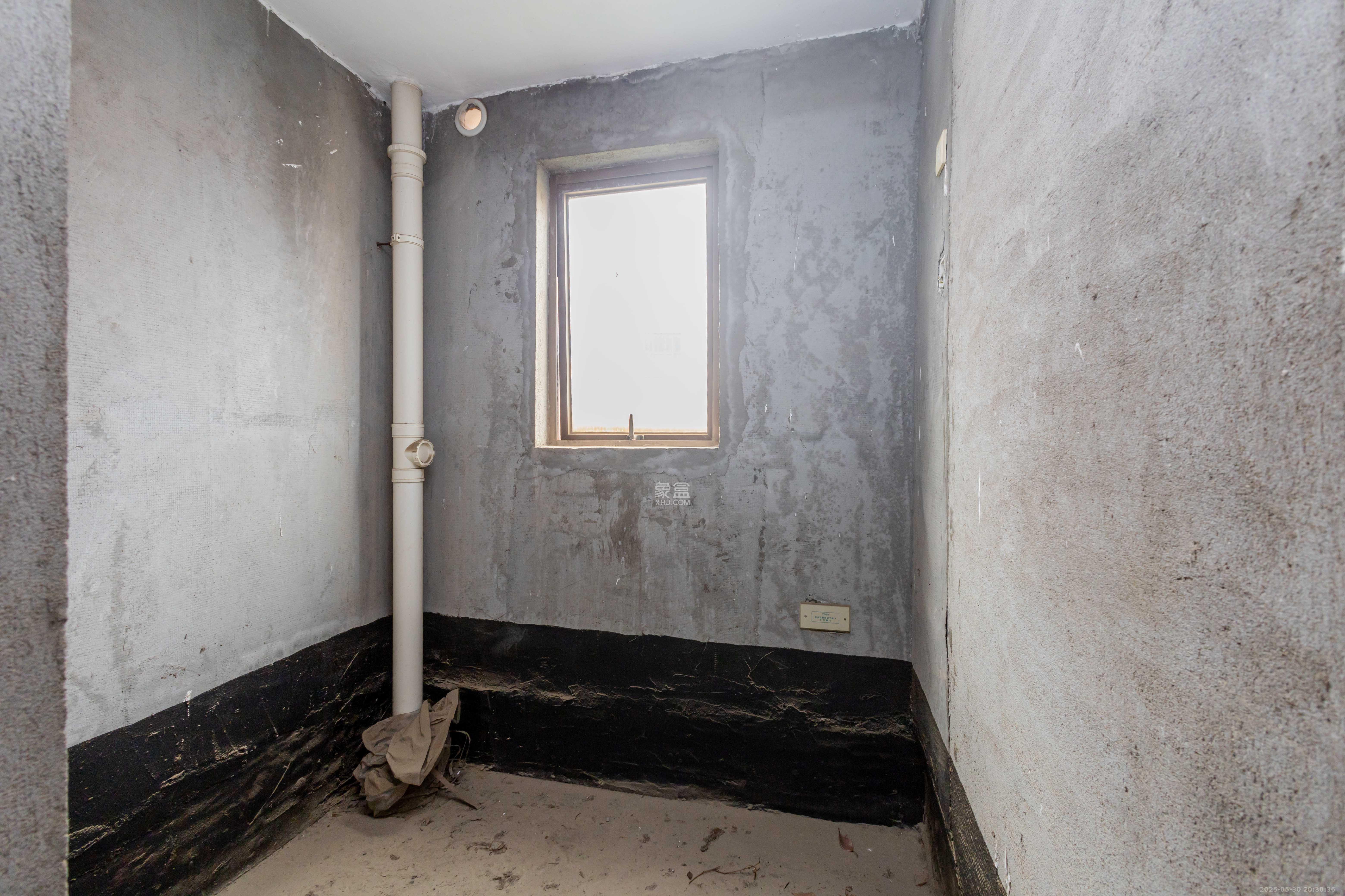 天园假日  3室2厅2卫    99.0万 天园假日  3室2厅2卫    99.0万卫生间