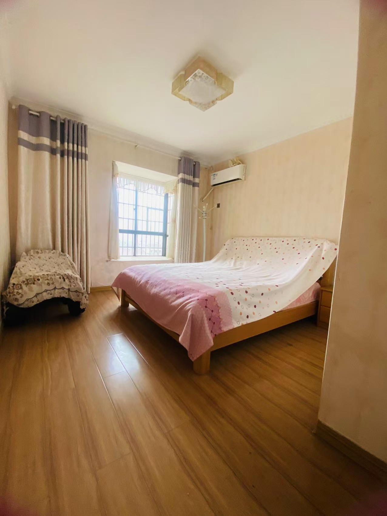 锦绣佳苑 3室2厅2卫 1800.0元/月 锦绣佳苑 3室2厅2卫 1800.0元/月室内图