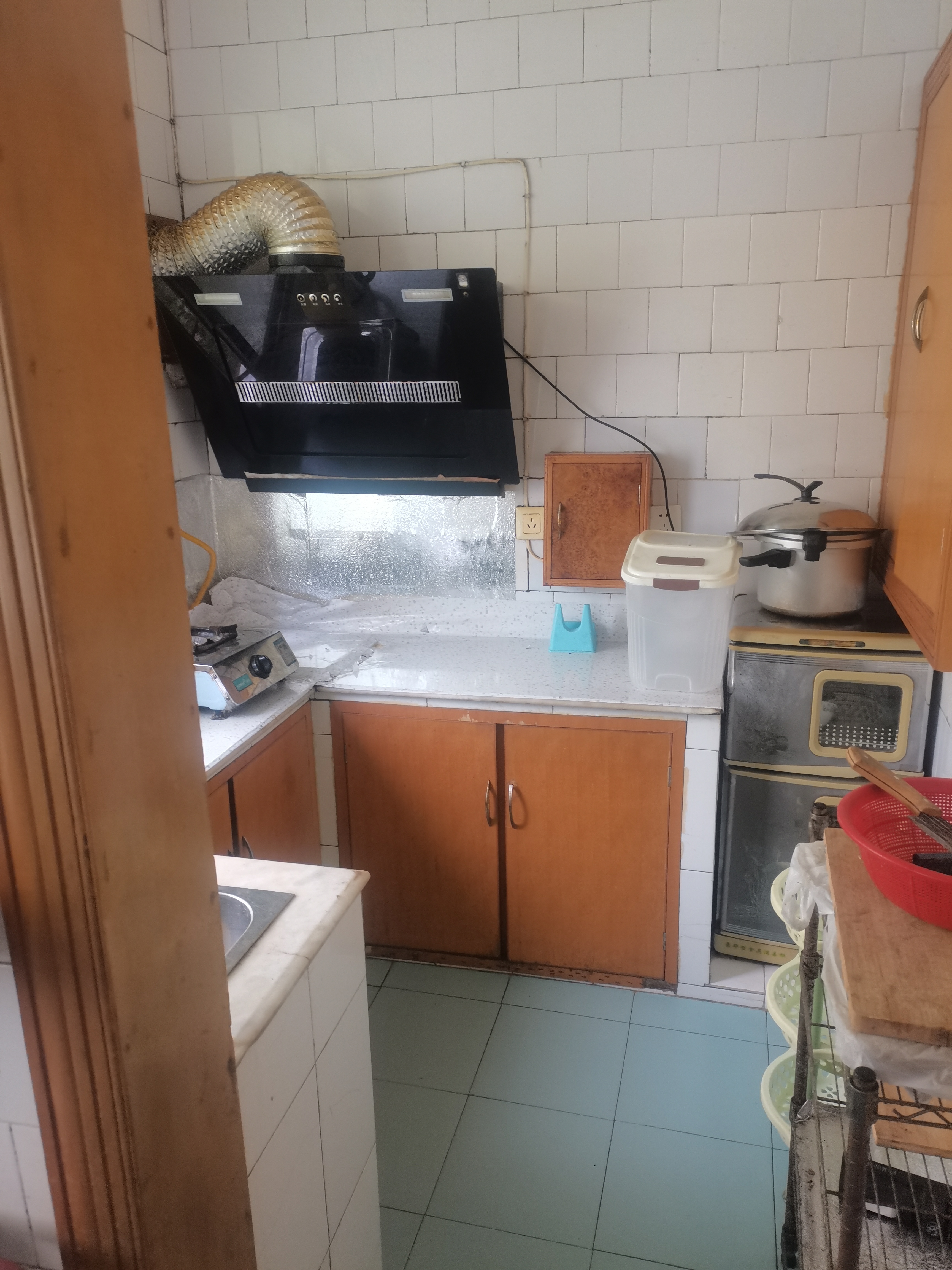 电力局家属楼 3室1厅1卫 900.0元/月 电力局家属楼 3室1厅1卫 900.0元/月室内图