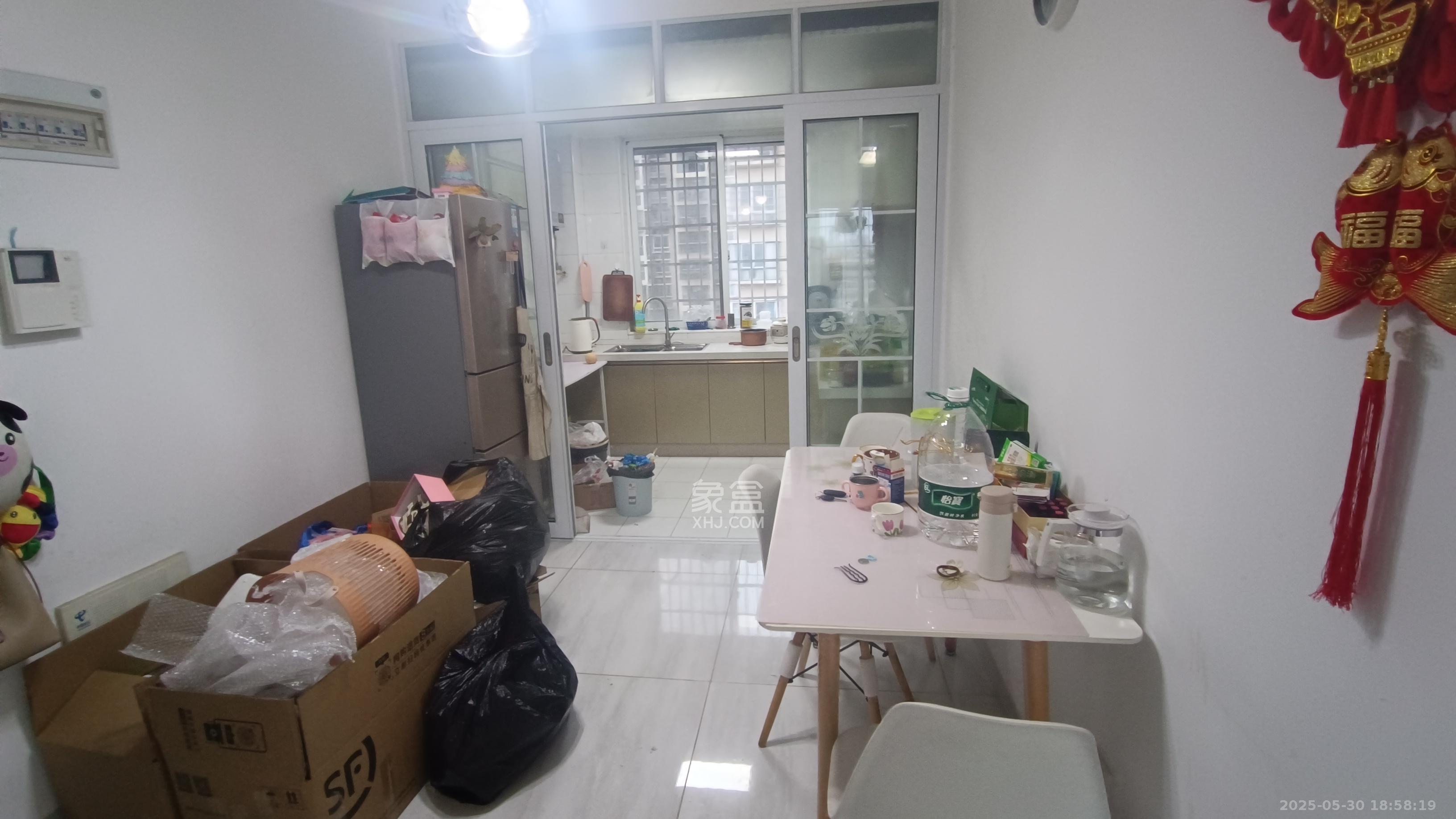 可可小城（麓谷可可小城)  3室2厅2卫   2600.00元/月室内图