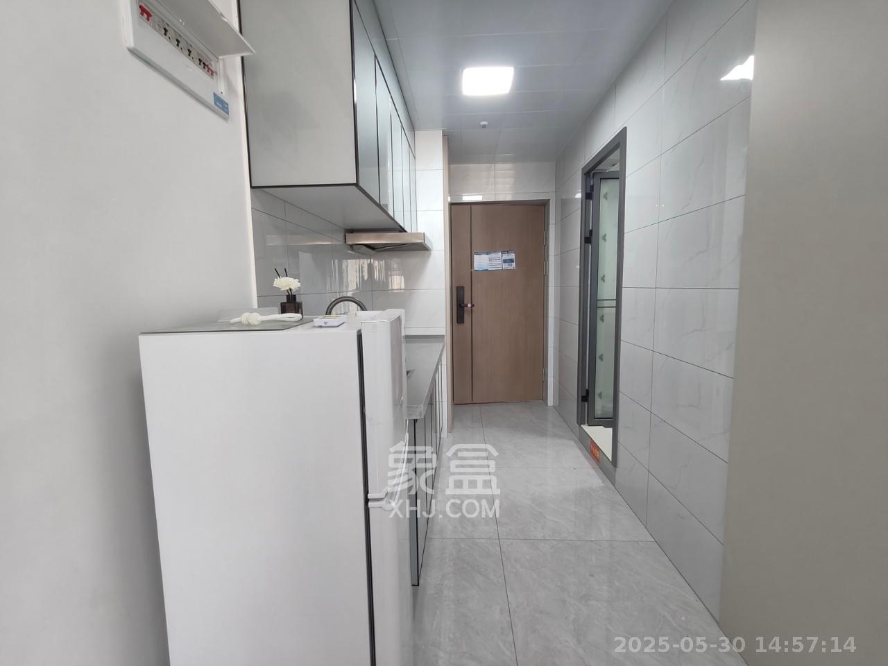 南山梅溪一方  1室1厅1卫   1600.00元/月室内图