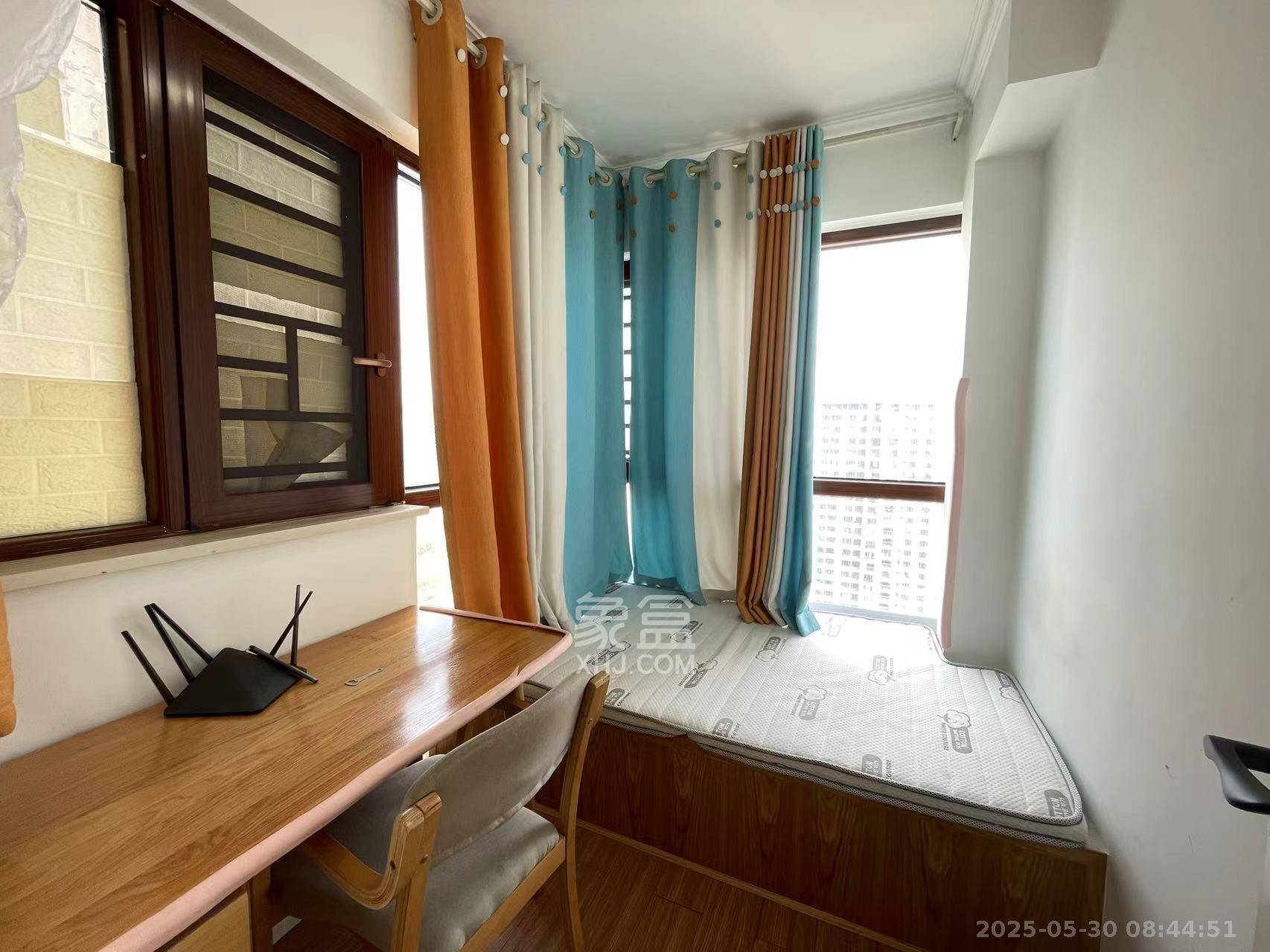 钱隆世家  4室2厅2卫    3200.0元/月 钱隆世家  4室2厅2卫    3200.0元/月室内图