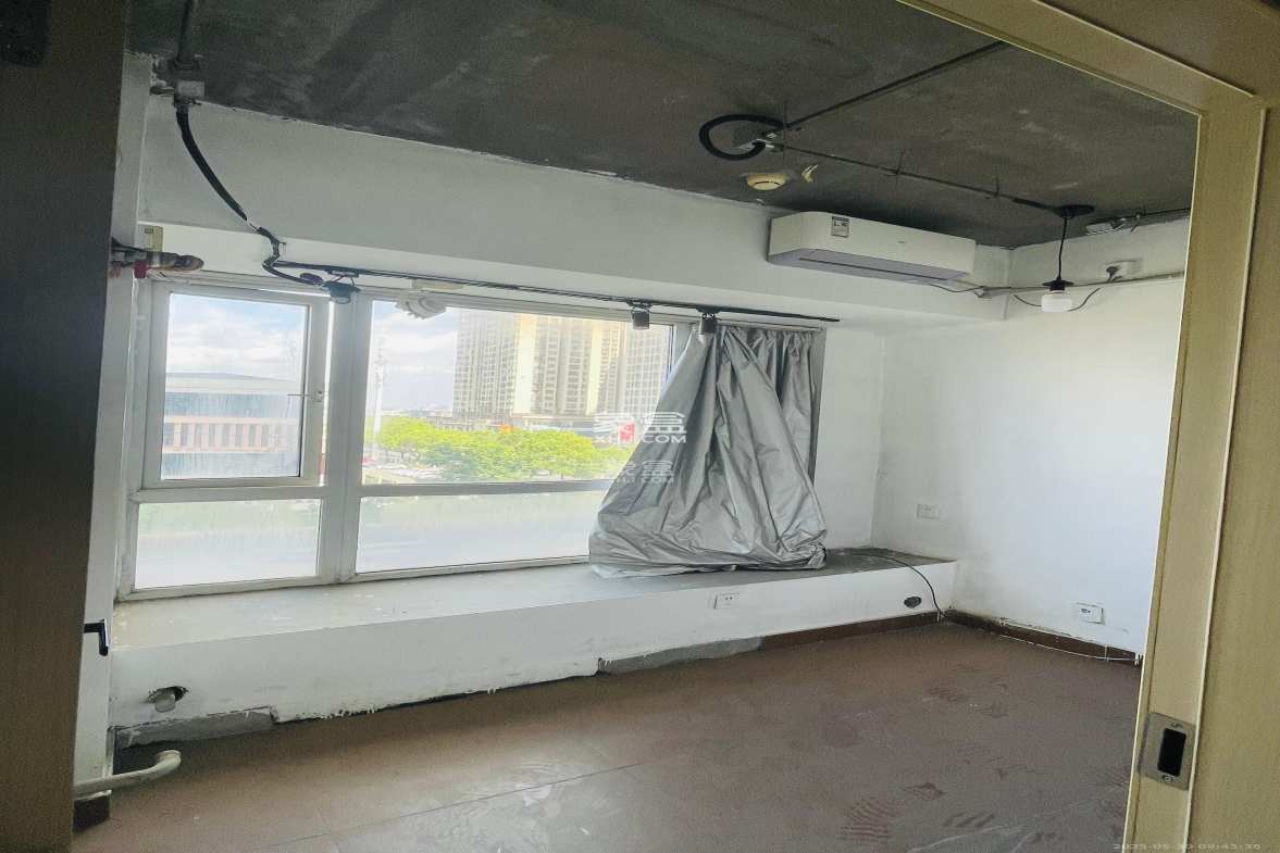 新长海广场  1室0厅1卫    2400.0元/月 新长海广场  1室0厅1卫    2400.0元/月室内图