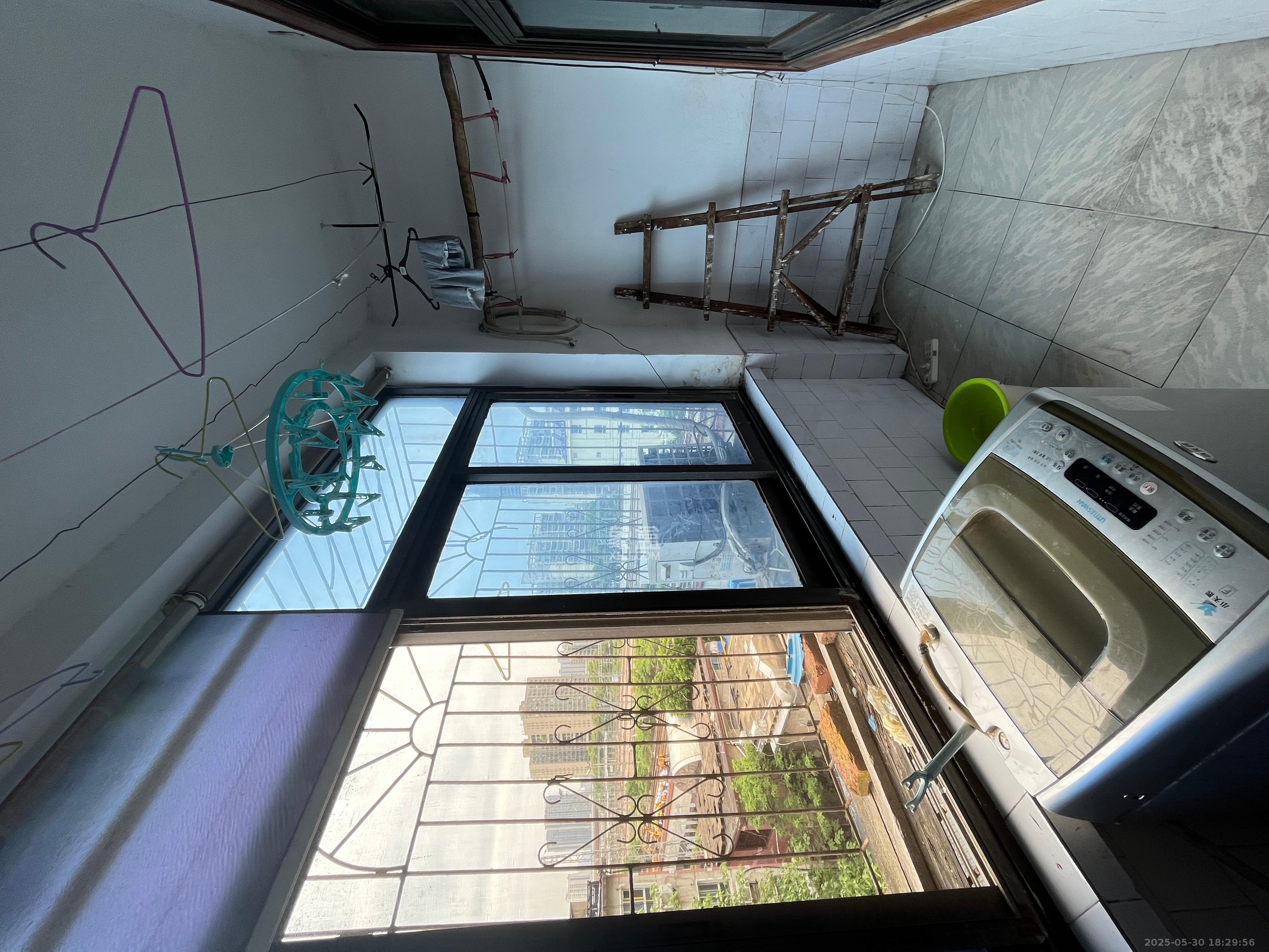 朝阳一、二村 3室1厅1卫 1400.0元/月 朝阳一、二村 3室1厅1卫 1400.0元/月室内图