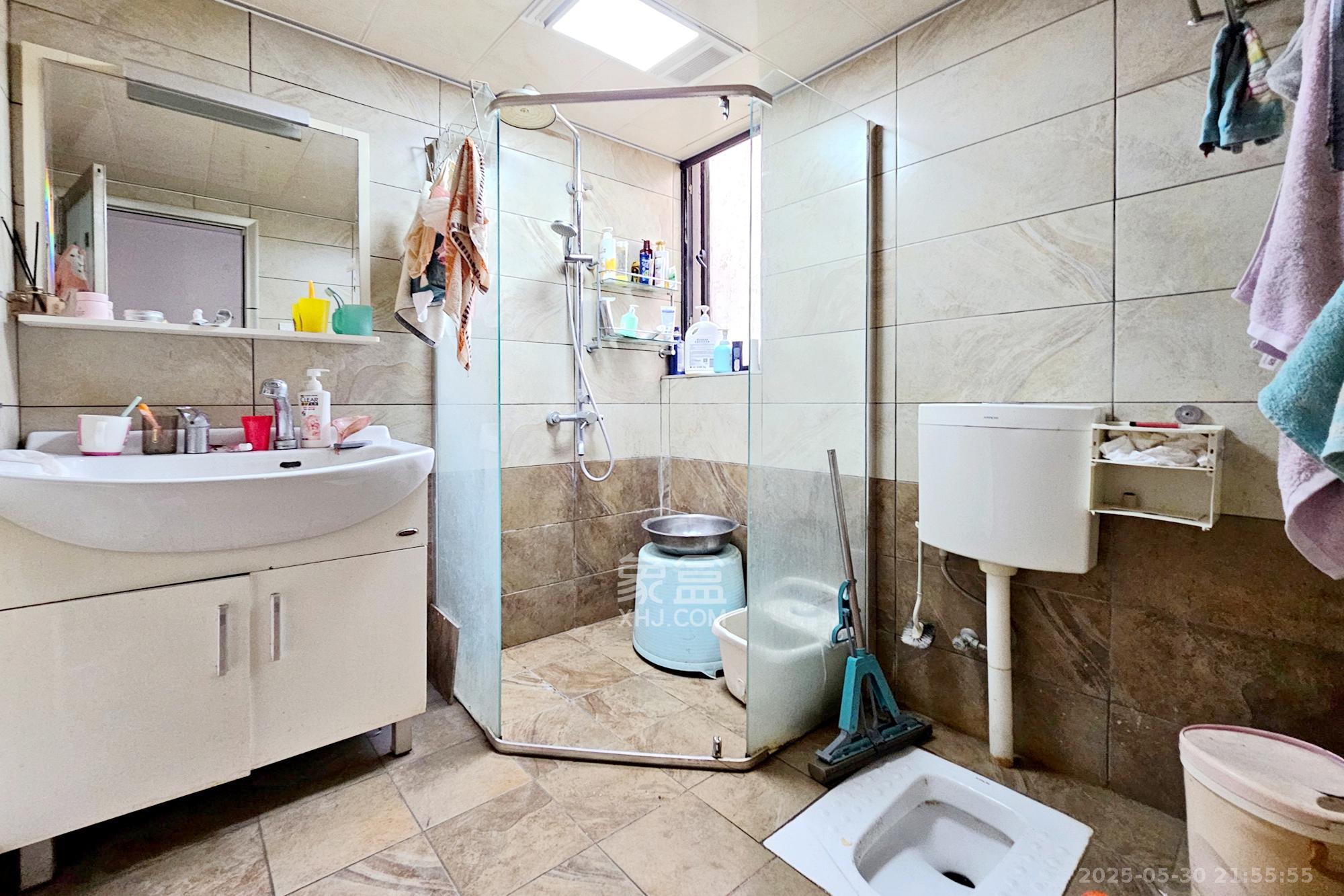 三江花中城 5室2厅2卫 126.8万 三江花中城 5室2厅2卫 126.8万卫生间