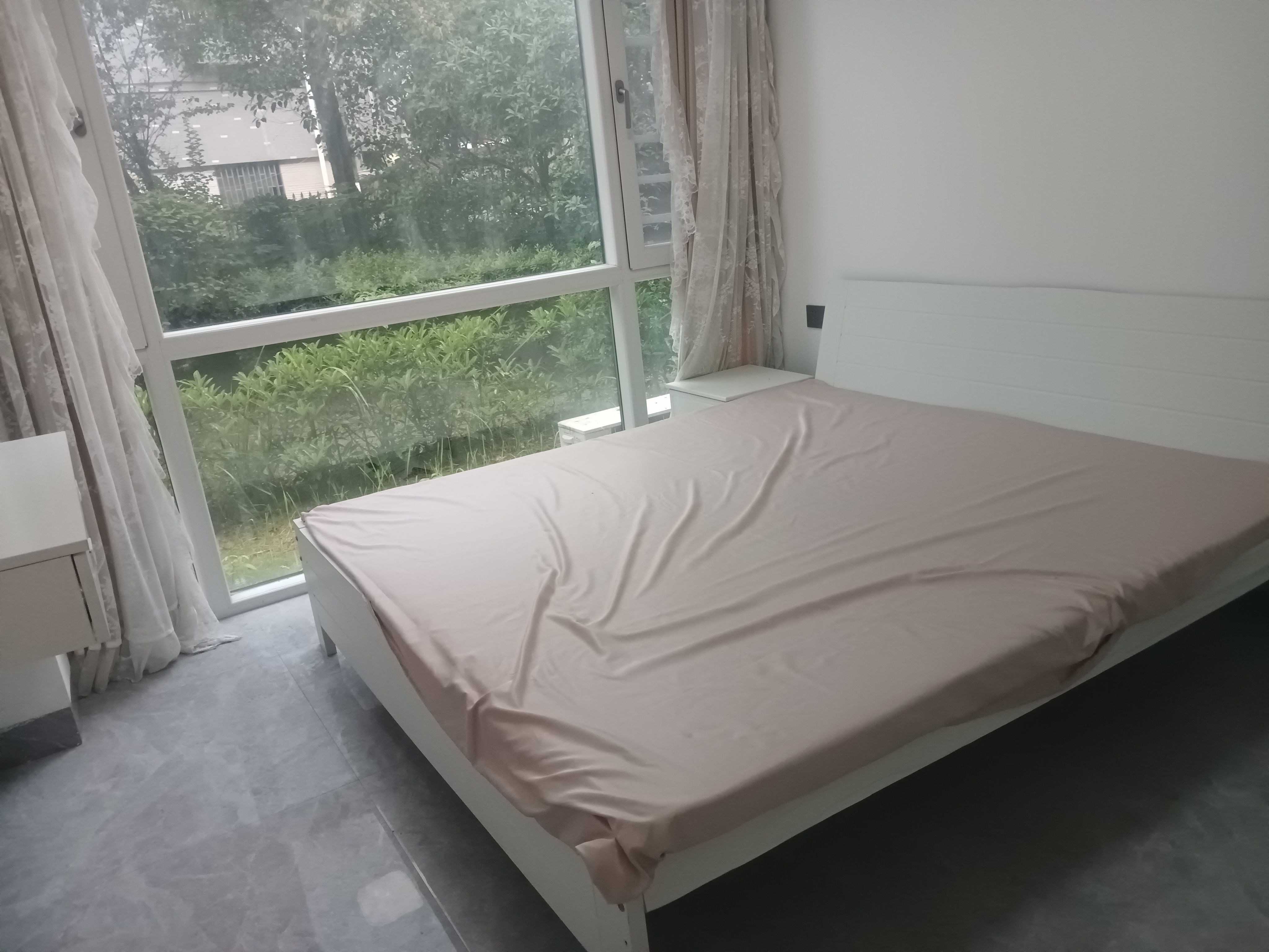中元湘江翰林  3室2厅2卫   1800.00元/月室内图