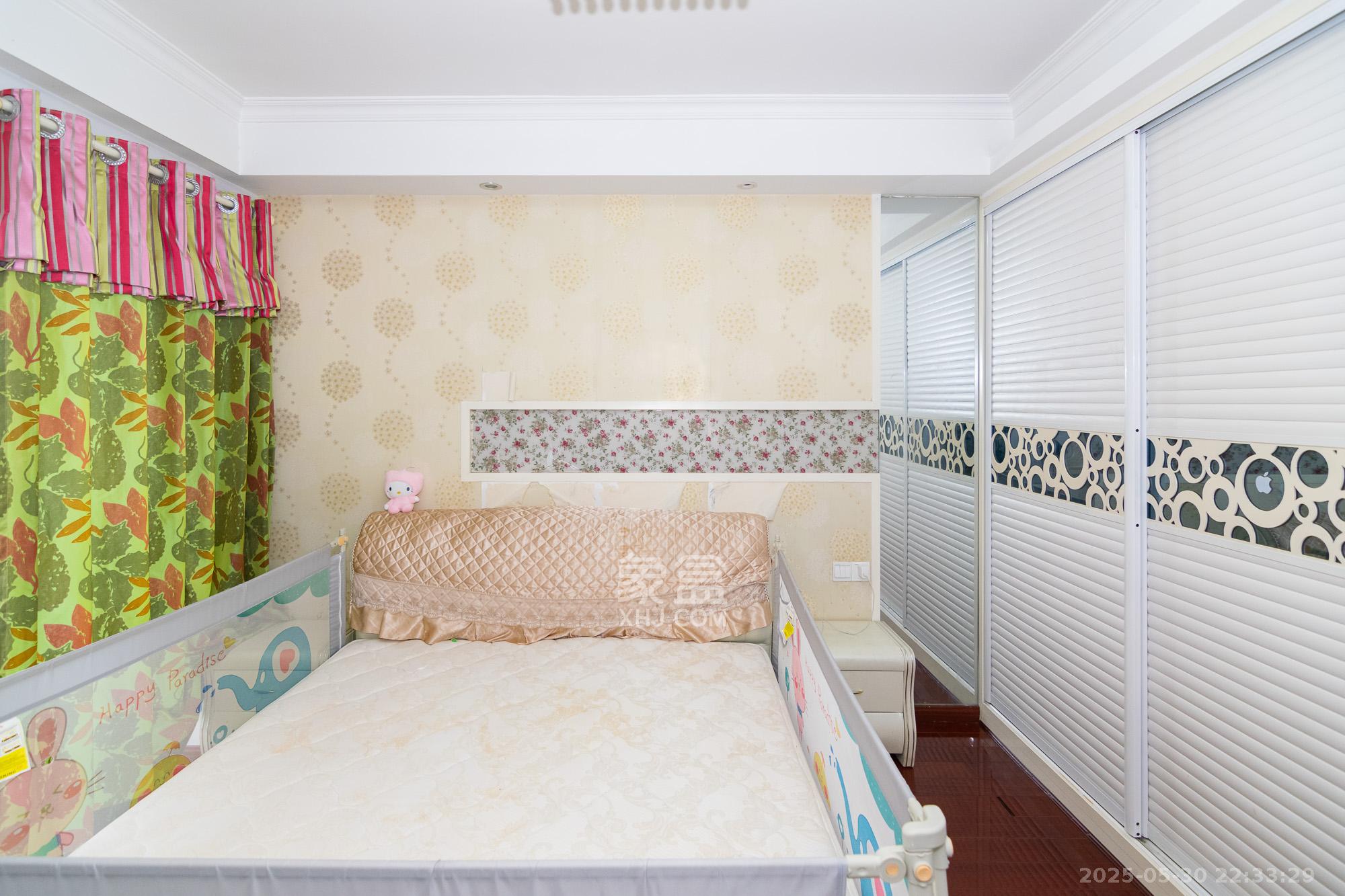 联诚国际城 3室2厅1卫 69.8万 联诚国际城 3室2厅1卫 69.8万卧室