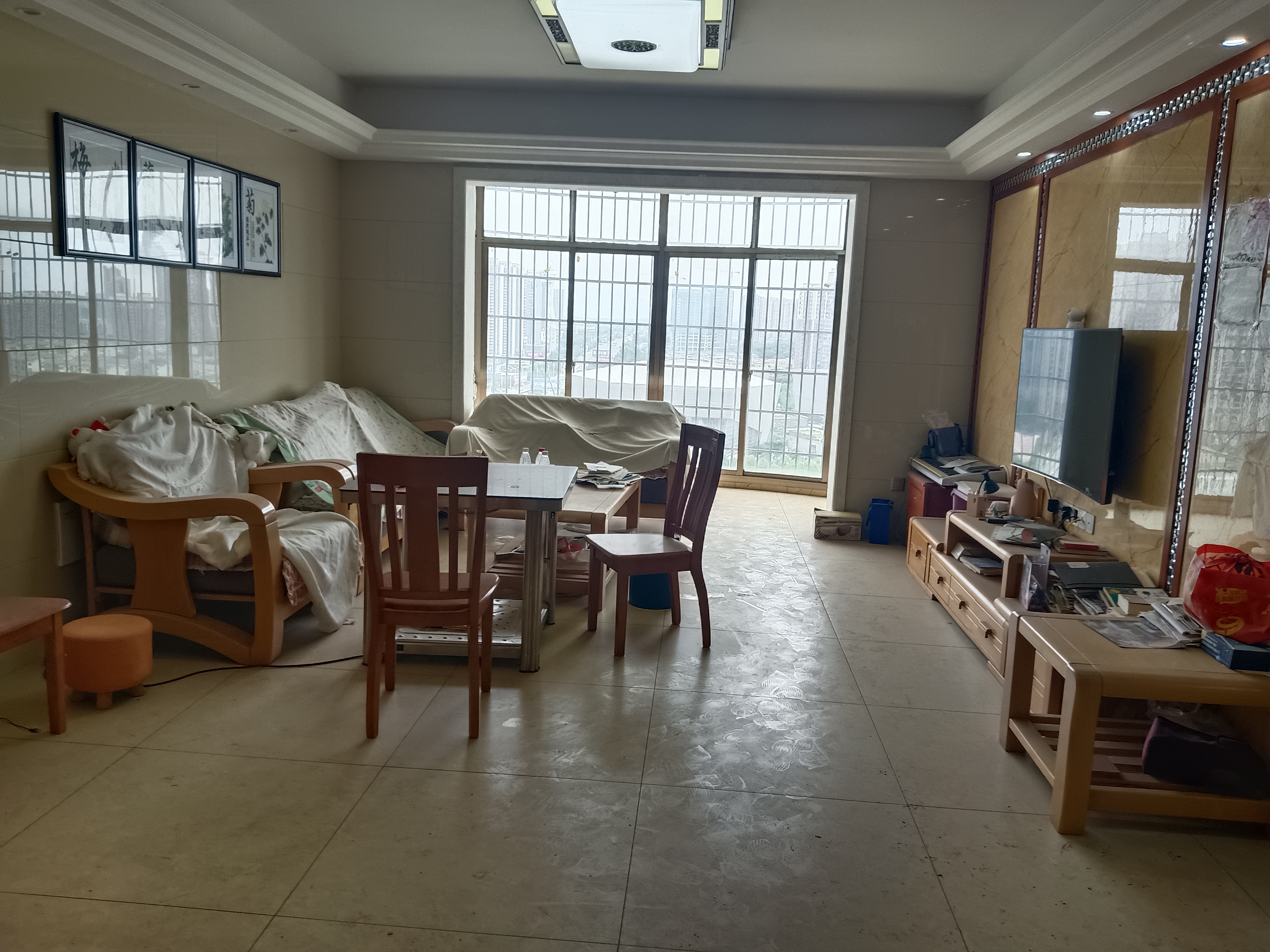 蒸湘世纪城 4室2厅2卫 2500.0元/月 蒸湘世纪城 4室2厅2卫 2500.0元/月室内图