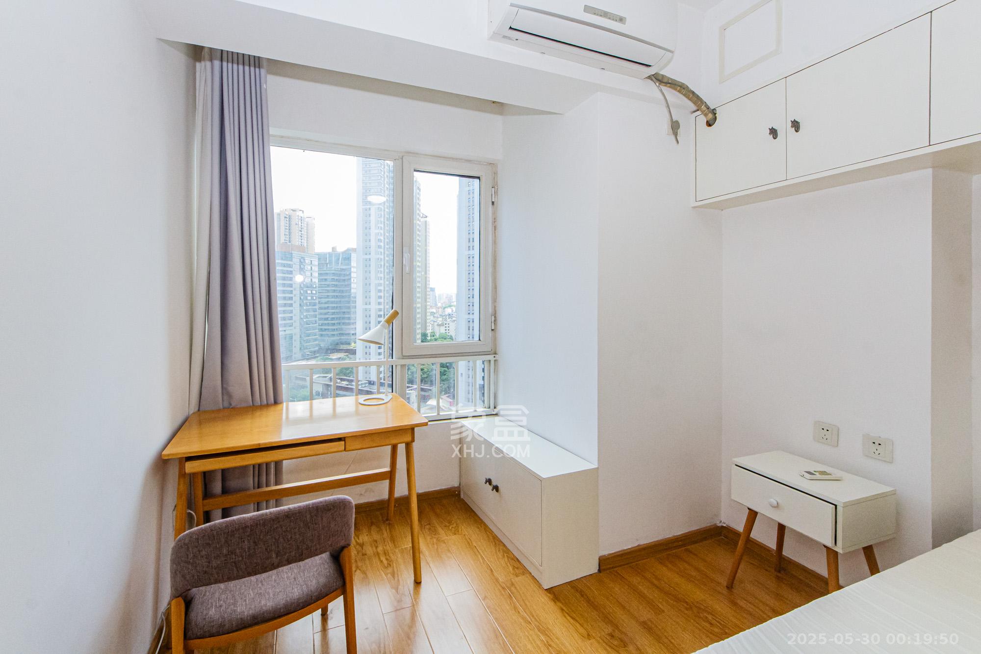 北辰三角洲E3区 1室1厅1卫 55.0万 北辰三角洲E3区 1室1厅1卫 55.0万阳台