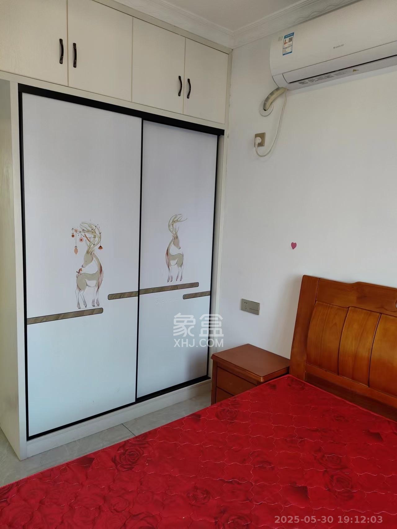 中国铁建梅溪青秀一期  3室2厅1卫   2400.00元/月室内图