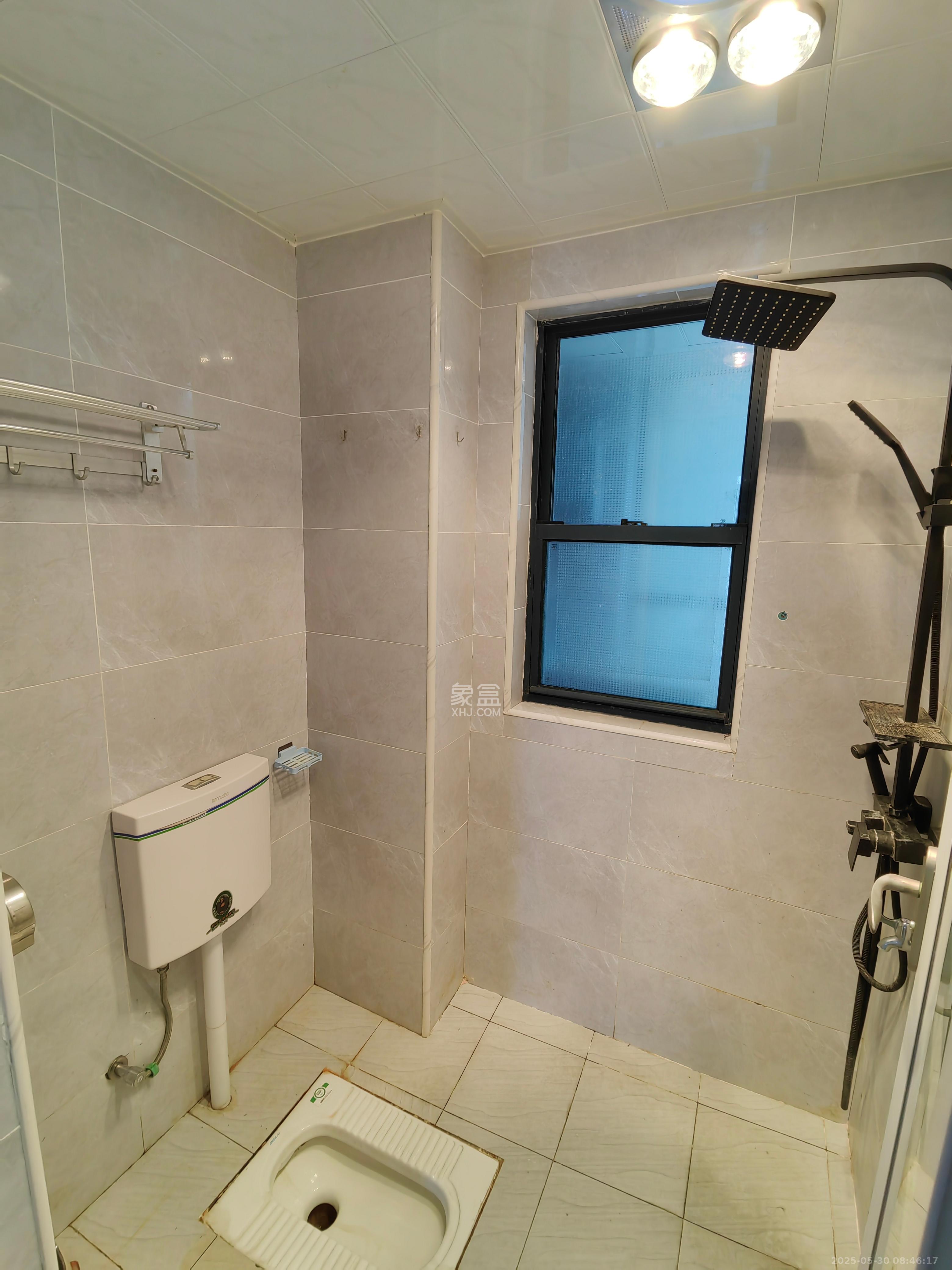 中建梅溪湖中心  3室2厅2卫    2800.0元/月 中建梅溪湖中心  3室2厅2卫    2800.0元/月室内图