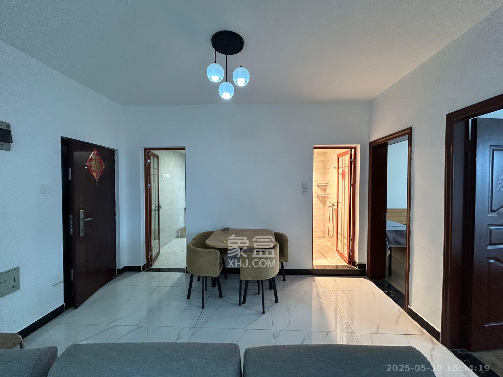 怡海星城 2室2厅1卫 1800.0元/月 怡海星城 2室2厅1卫 1800.0元/月室内图