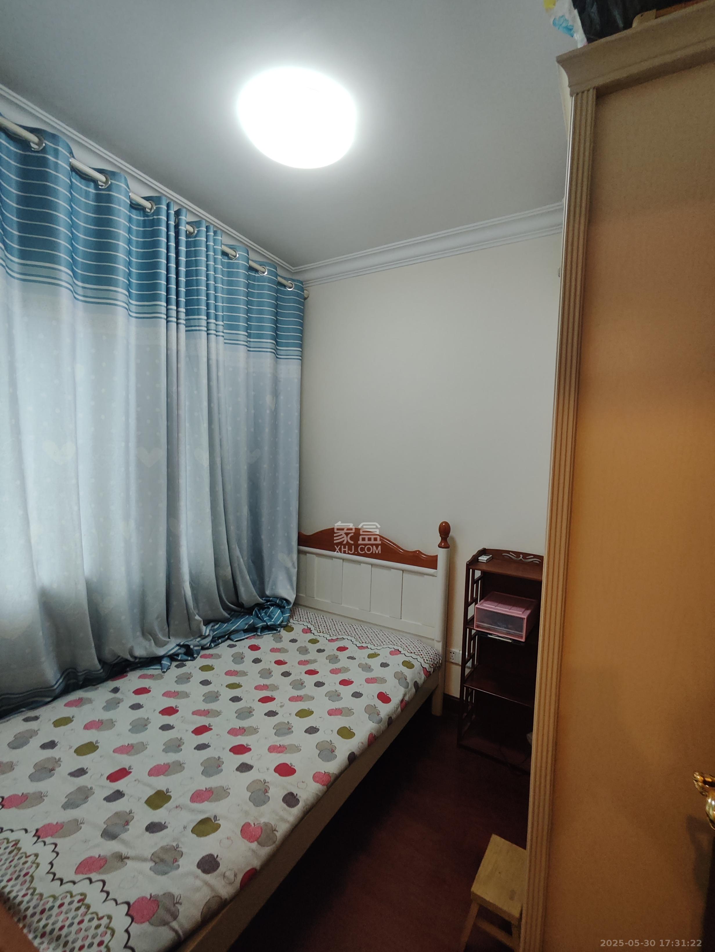 恒大雅苑 3室2厅1卫 2200.0元/月 恒大雅苑 3室2厅1卫 2200.0元/月室内图