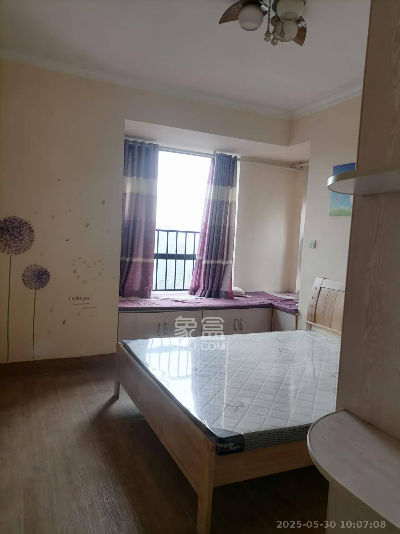 新盛珑璟台  2室2厅1卫    2000.0元/月 新盛珑璟台  2室2厅1卫    2000.0元/月室内图