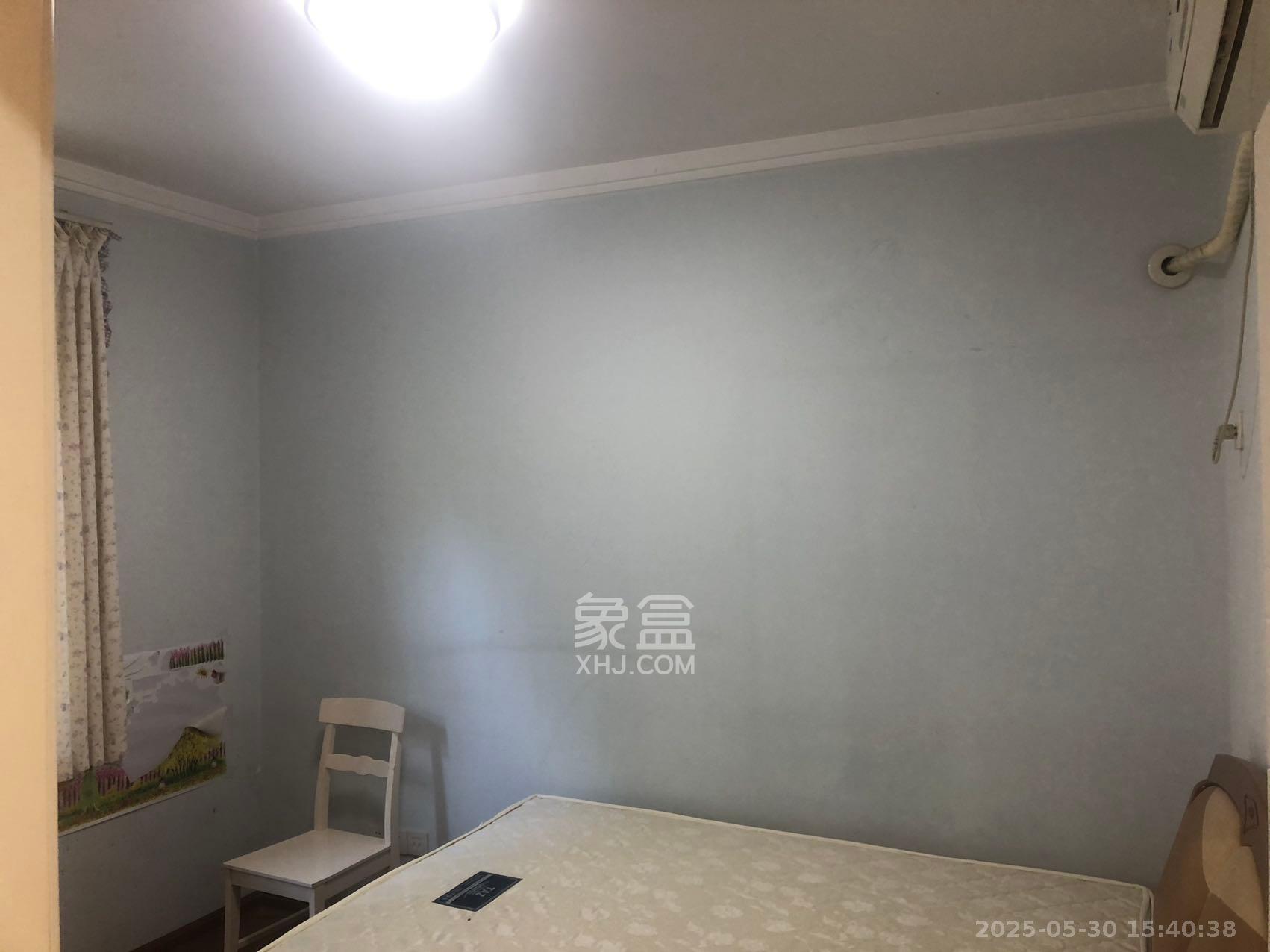 嘉盛华庭(一期、二期、三期) 2室2厅1卫 2500.0元/月 嘉盛华庭(一期、二期、三期) 2室2厅1卫 2500.0元/月室内图